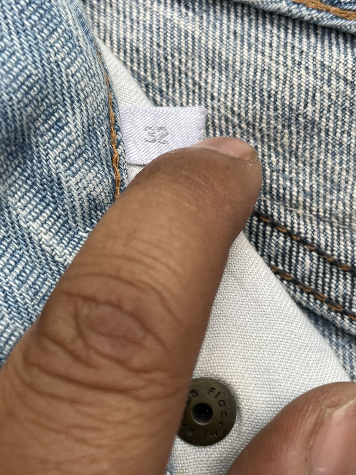 Iceberg Vintage Iceberg Ice B Distresed Denim Size US 34 / EU 50 - 16 Thumbnail
