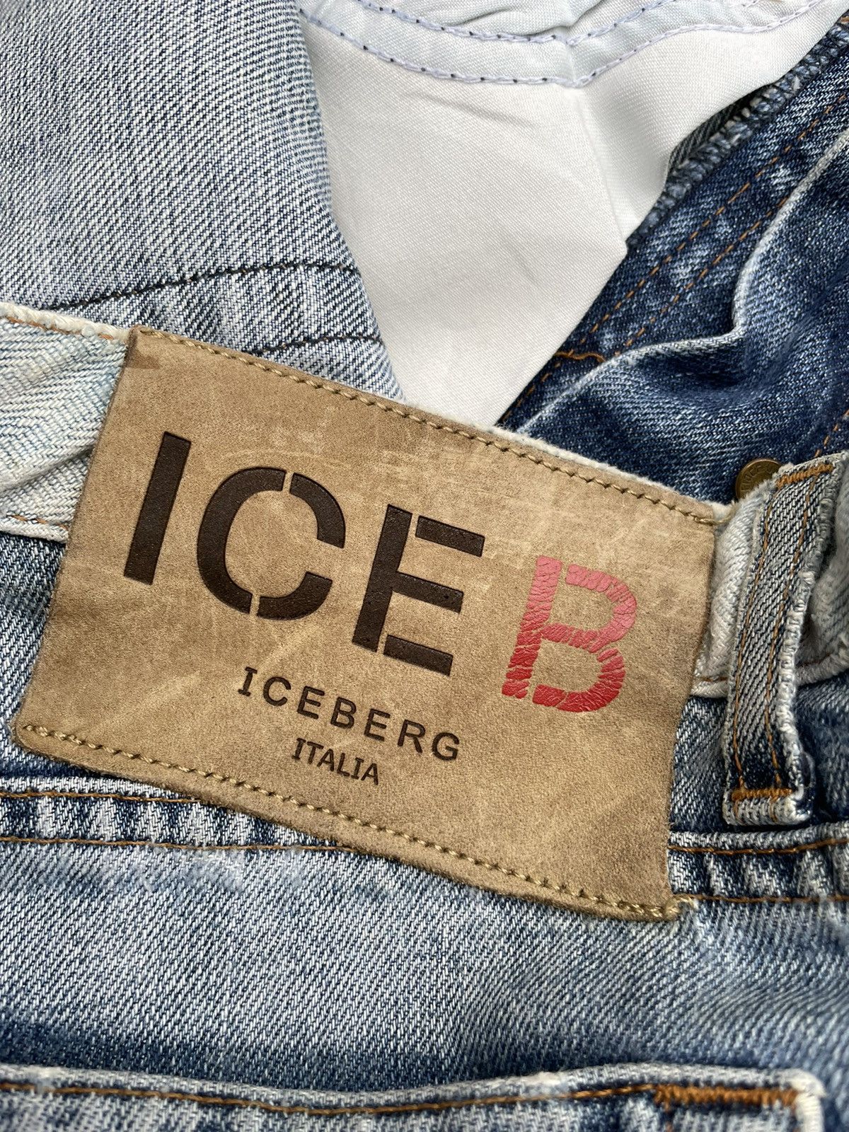 Iceberg Vintage Iceberg Ice B Distresed Denim Size US 34 / EU 50 - 13 Thumbnail