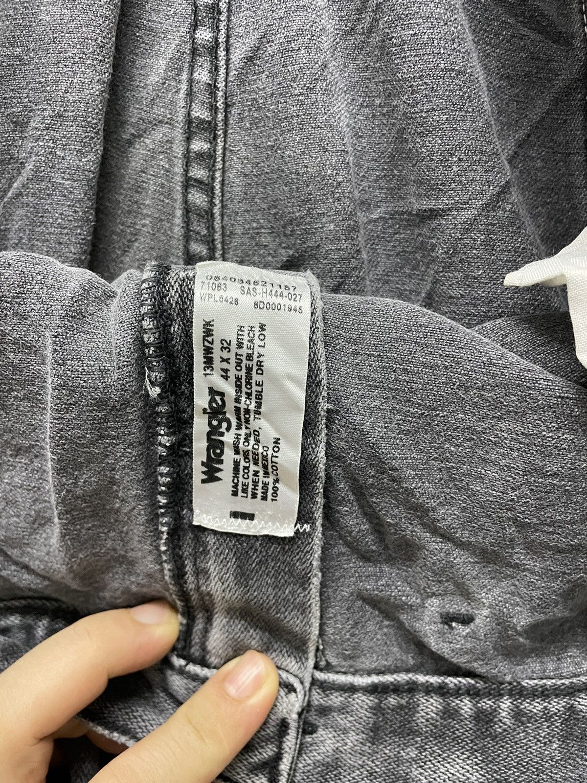 Vintage VINTAGE WRANGLER BLACK DENIM MADE IN USA Size US 41 - 5 Thumbnail