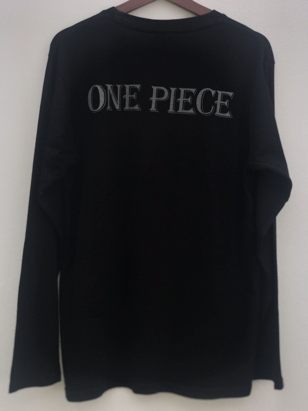 Anime One Piece Long Sleeve Luffy & Ace Size US L / EU 52-54 / 3 - 5 Thumbnail