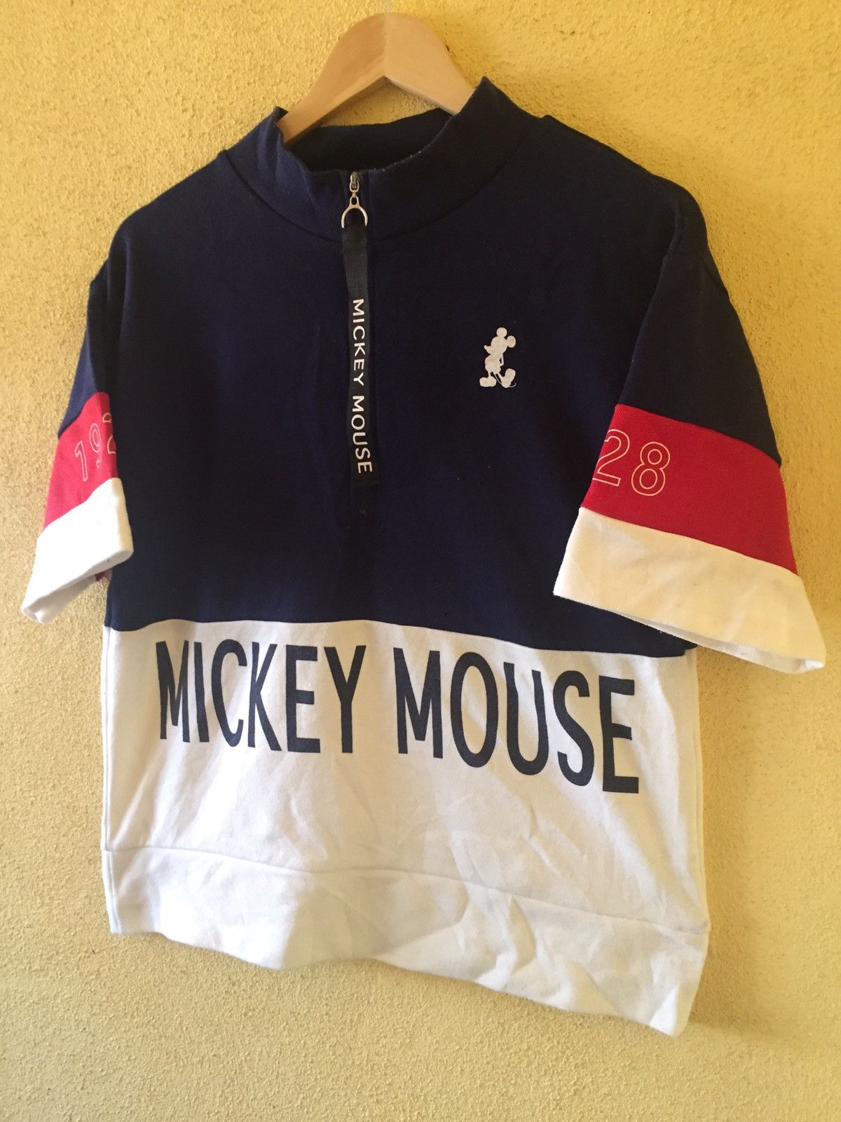 Disney Vintage Disney Mickey Mouse Zipper Tee Tshirt Size US M / EU 48-50 / 2 - 3 Thumbnail