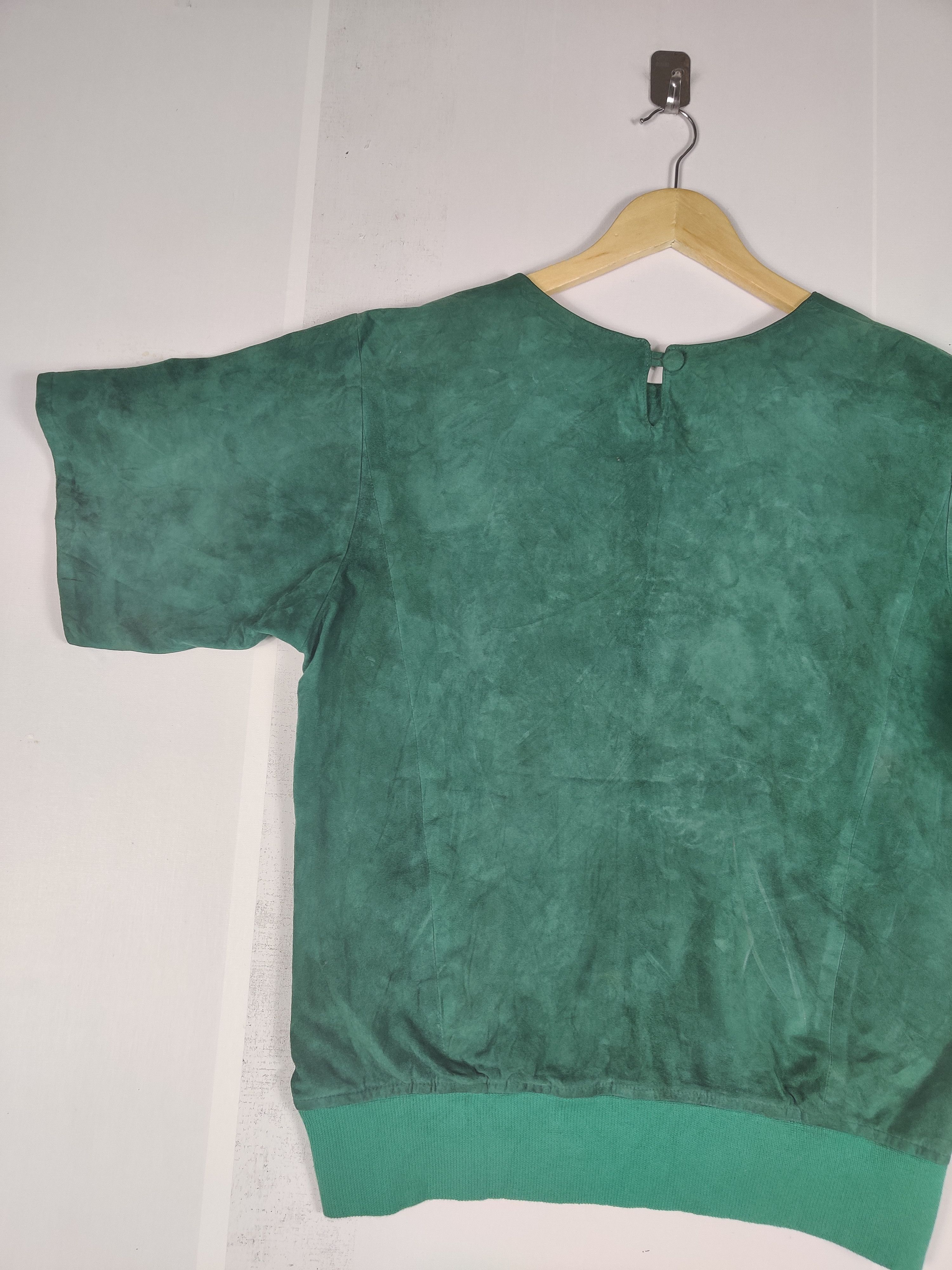 Japanese Brand Vintage Revillon Suede Leather Short Sleveless Shirt Size US L / EU 52-54 / 3 - 2 Thumbnail