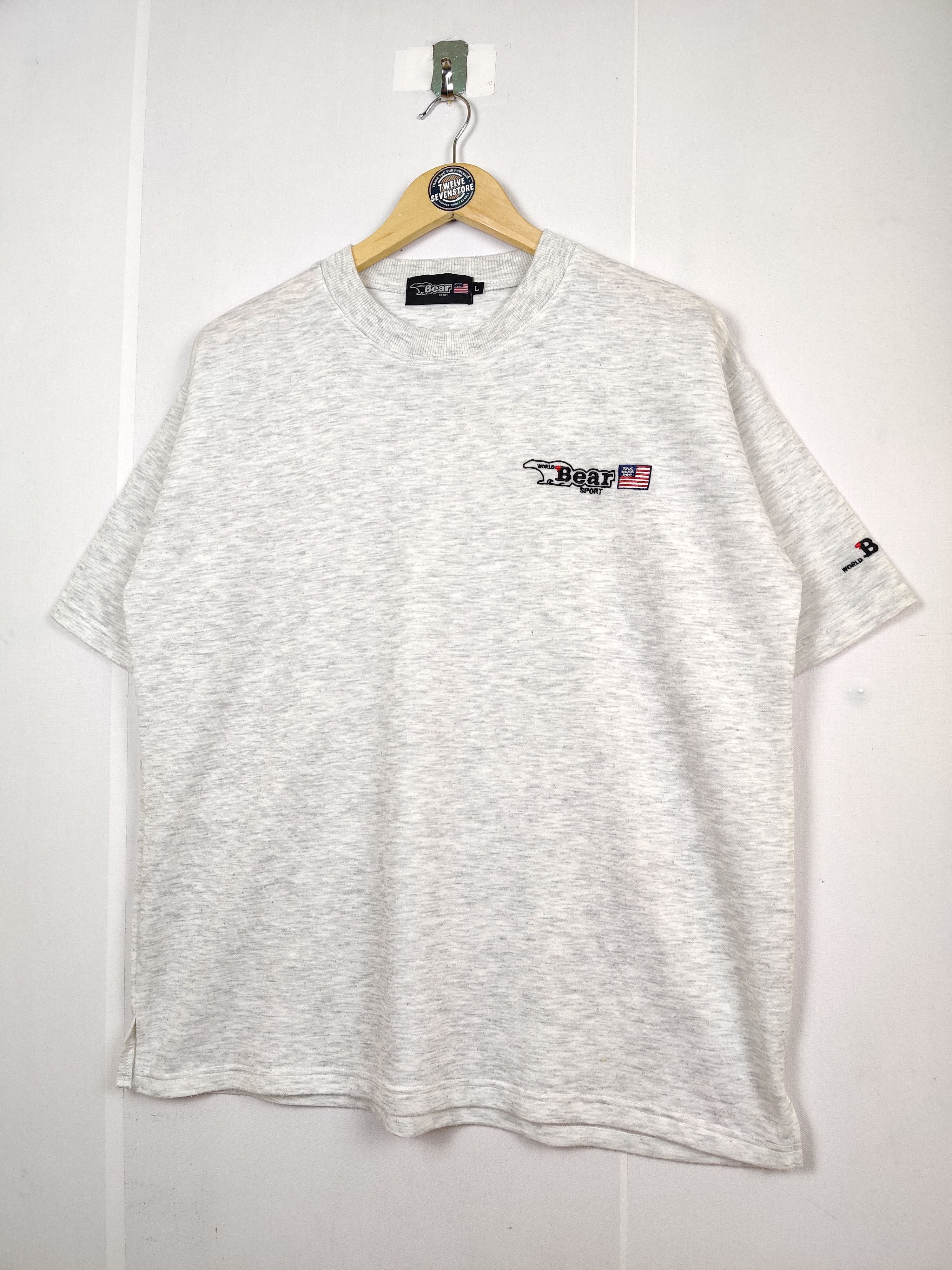 Japanese Brand Vintage World Bear Sport Tee Tshirt Size US L / EU 52-54 / 3 - 2 Thumbnail
