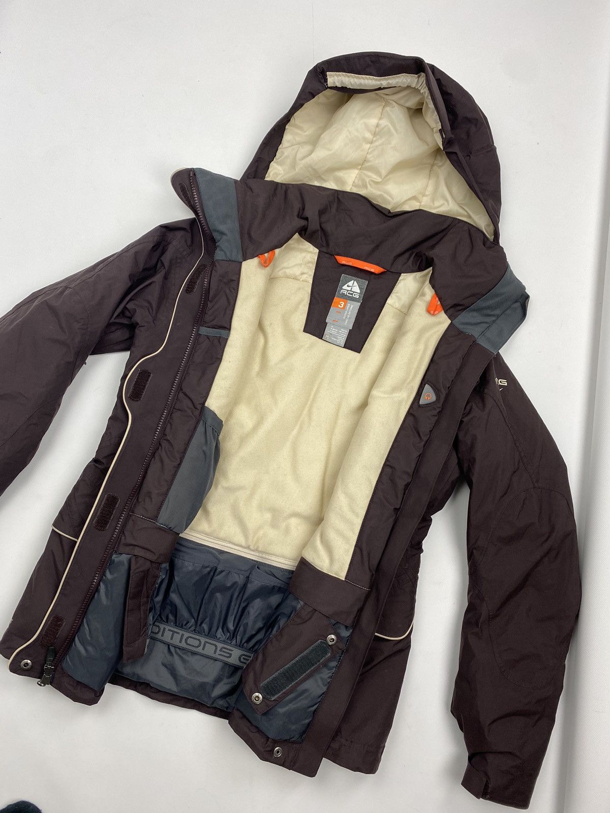 Nike ACG × Vintage Nike ACG Vintage Woman’s Brown Jacket Size M / US 6-8 / IT 42-44 - 6 Thumbnail