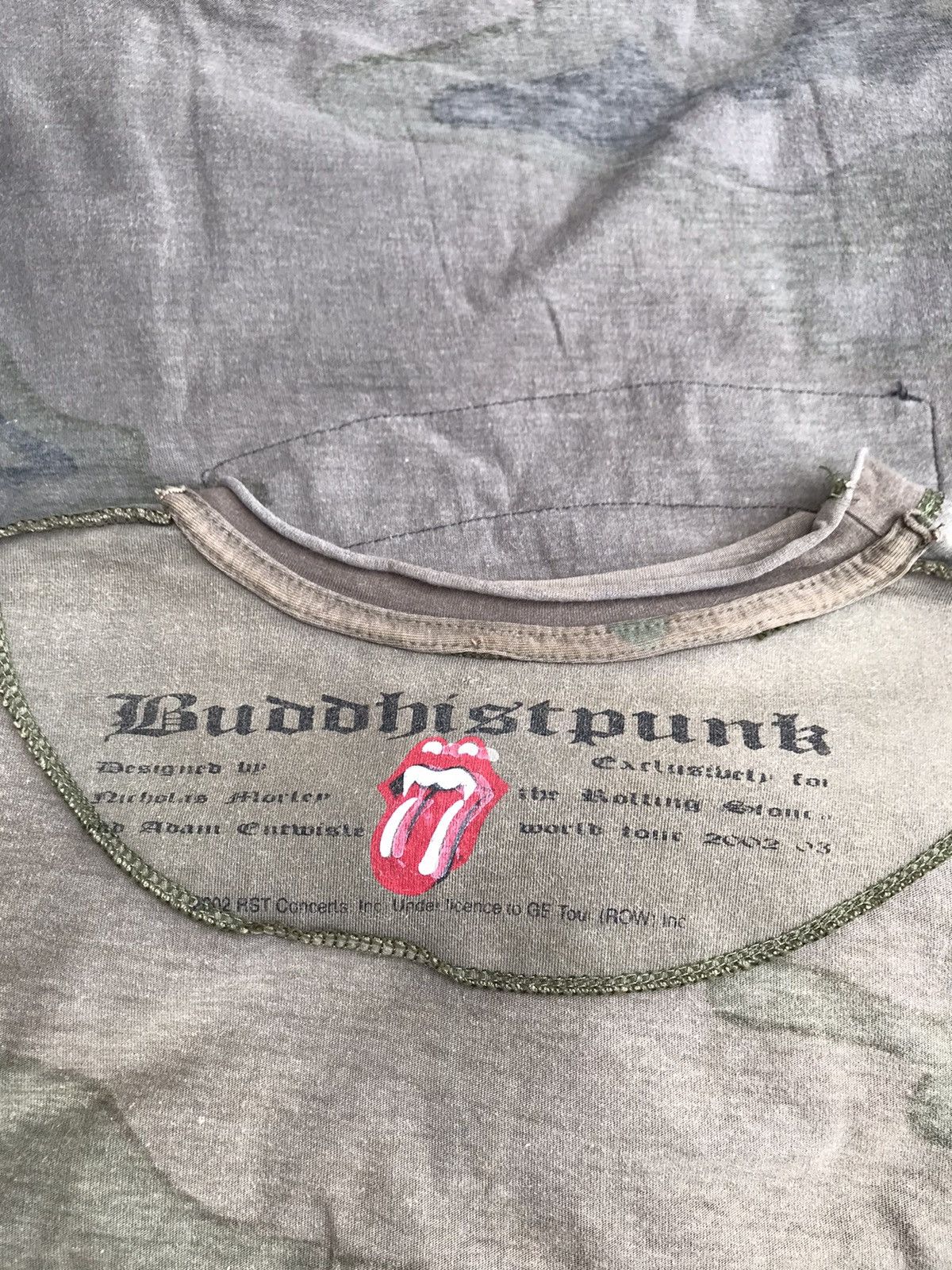 Vintage Vintage Buddhistpunk Collabe Rolling Stones Camo Shirt Size US S / EU 44-46 / 1 - 3 Thumbnail