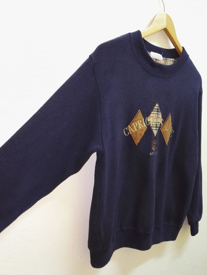 Jordan Brand 💥RARE💥 Vintage Sweatshirt Wavegal (Capricious Life) Size US M / EU 48-50 / 2 - 2 Thumbnail