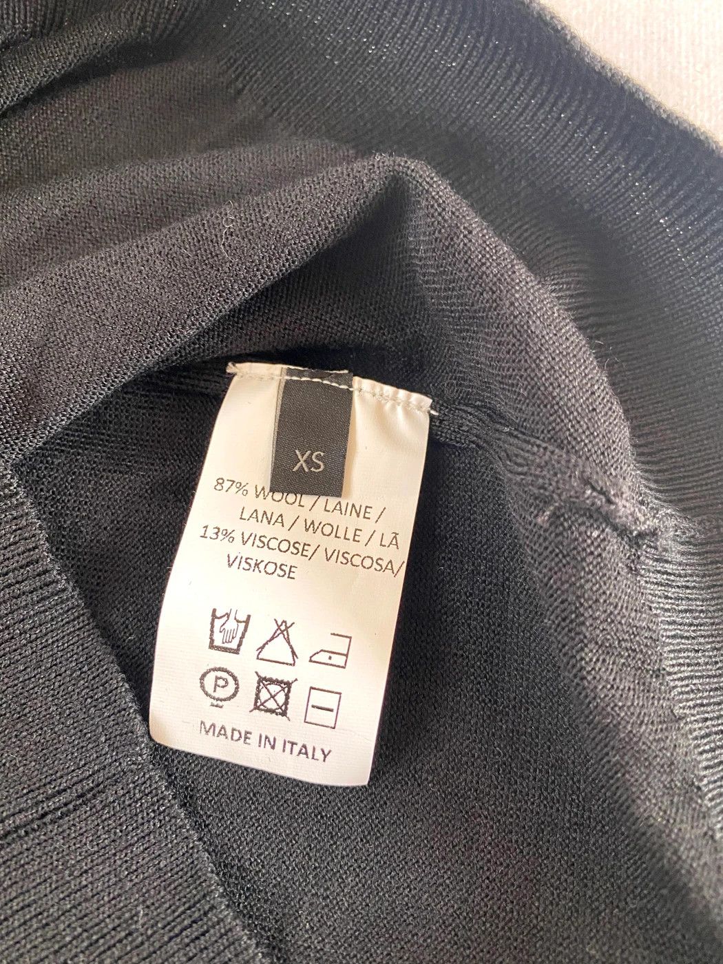 Kiko Kostadinov ⚡️QUICK SALE⚡️Mackintosh by Kiko Black V-Neck Thin Knit Size US XS / EU 42 / 0 - 5 Thumbnail