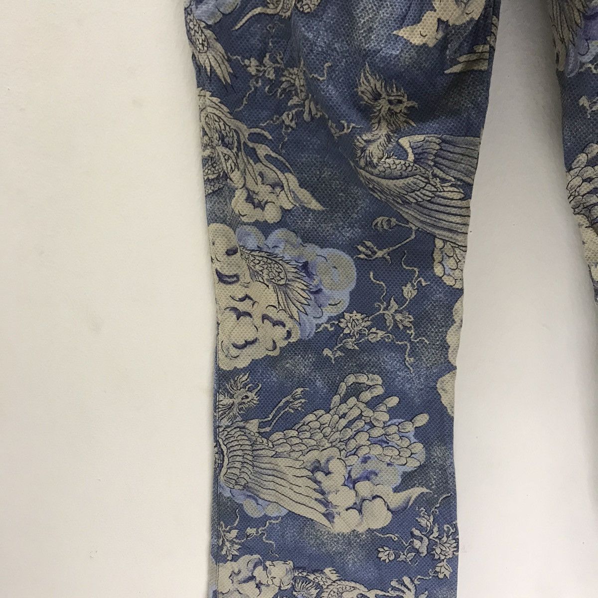 Japanese Brand Batsu Club Dragon Sky Printed Flare Jeans Size US 27 - 12 Thumbnail