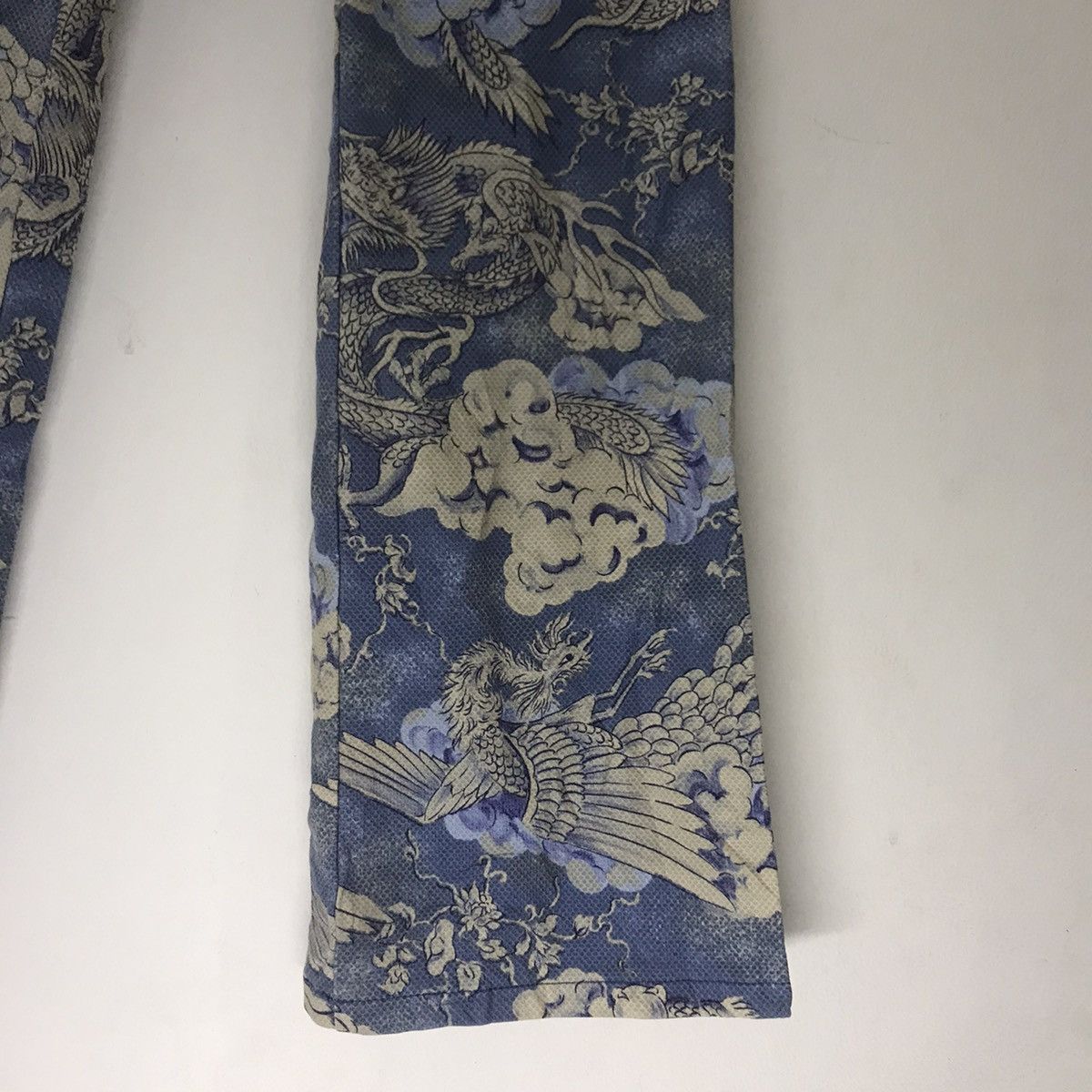 Japanese Brand Batsu Club Dragon Sky Printed Flare Jeans Size US 27 - 7 Thumbnail