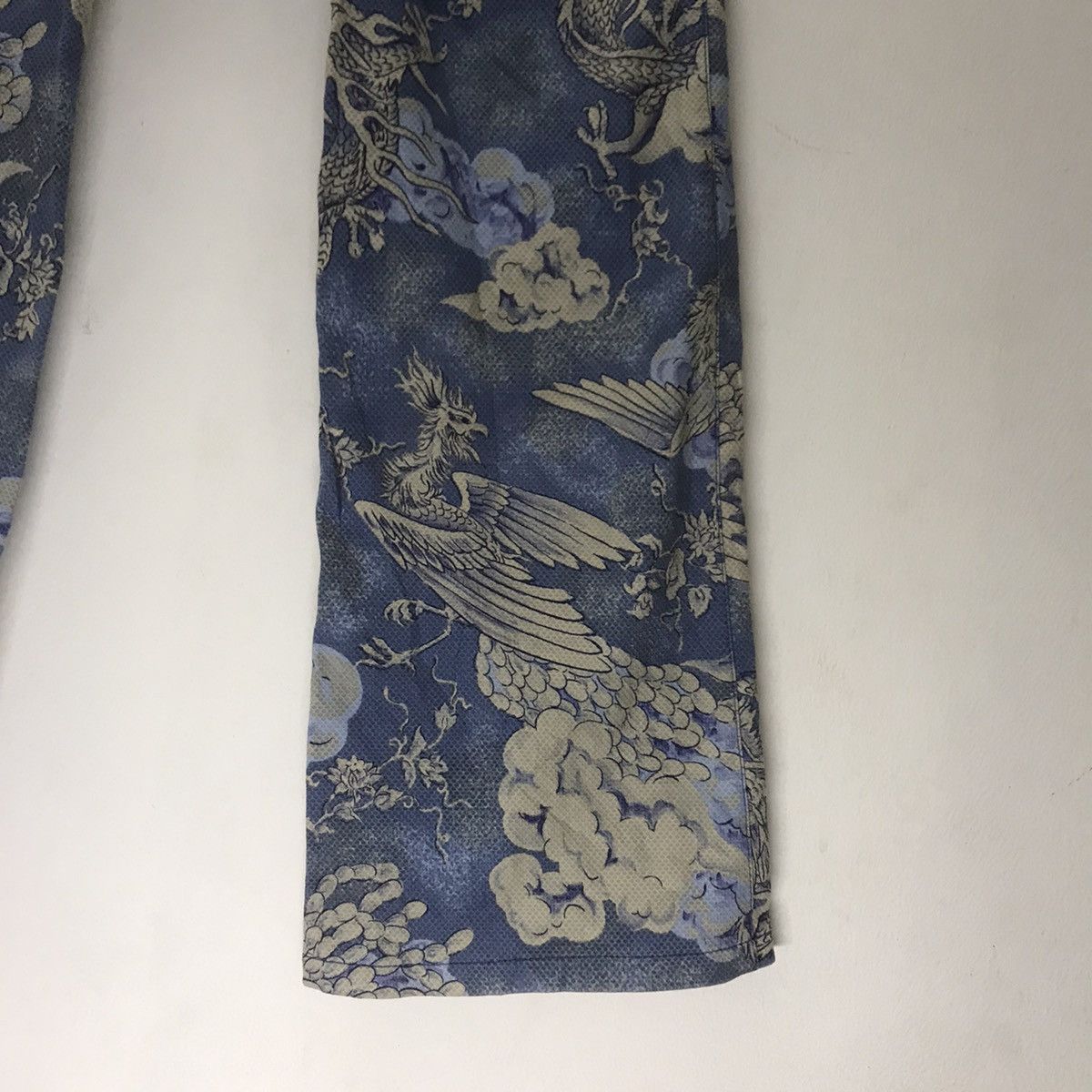 Japanese Brand Batsu Club Dragon Sky Printed Flare Jeans Size US 27 - 15 Thumbnail