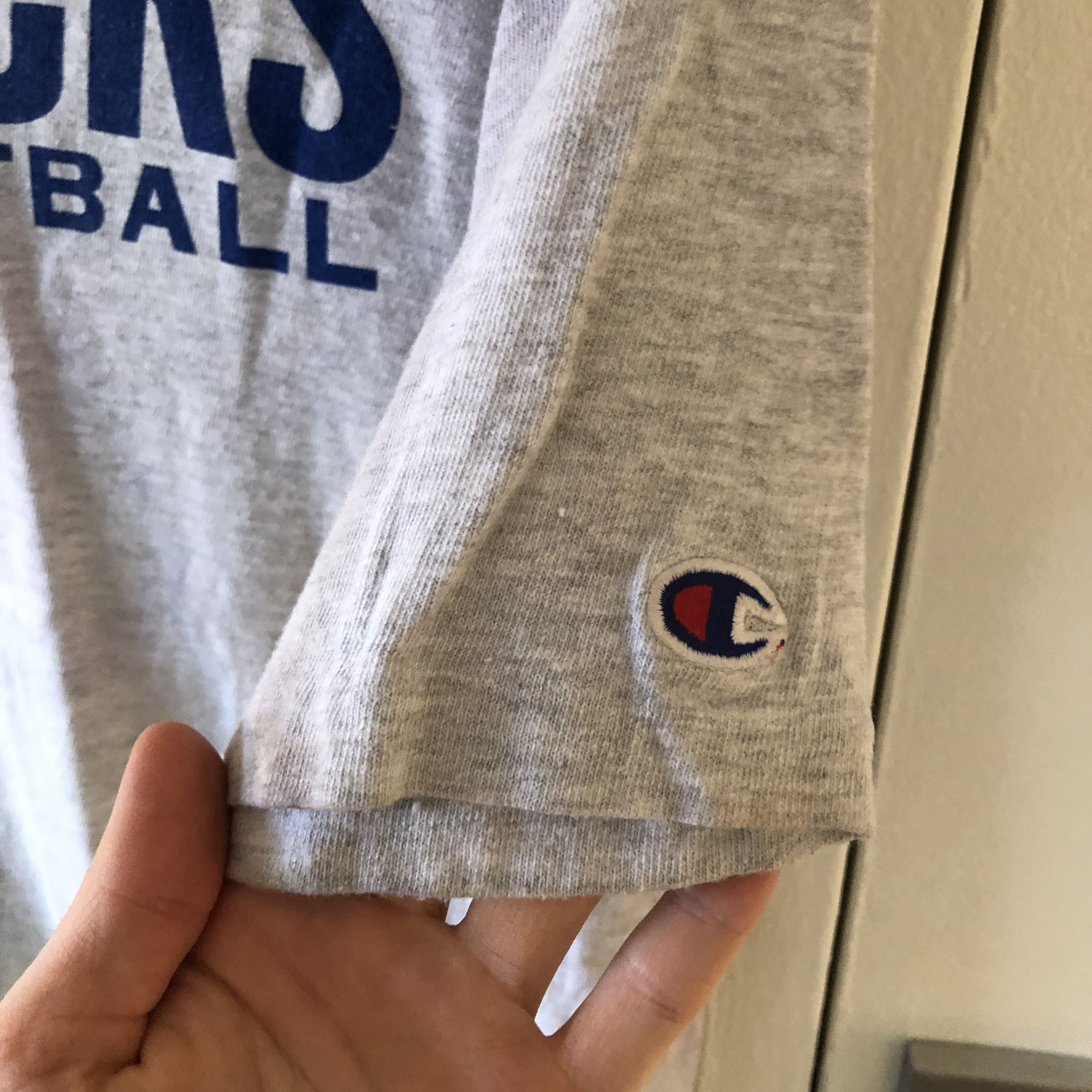 Champion × NBA × Vintage Vintage New York Knicks x Champion Tee Size US M / EU 48-50 / 2 - 3 Thumbnail