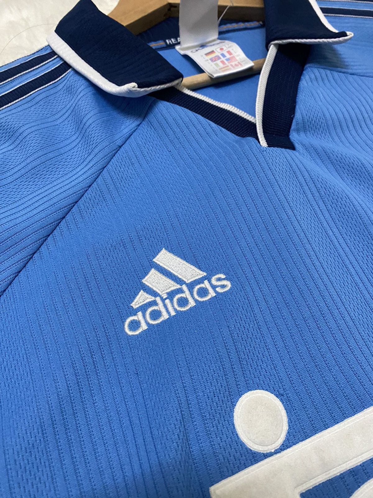 Adidas × Vintage VINTAGE 99-00s AWAY JERSEY OF FIGO REAL MADRID Size US L / EU 52-54 / 3 - 6 Thumbnail