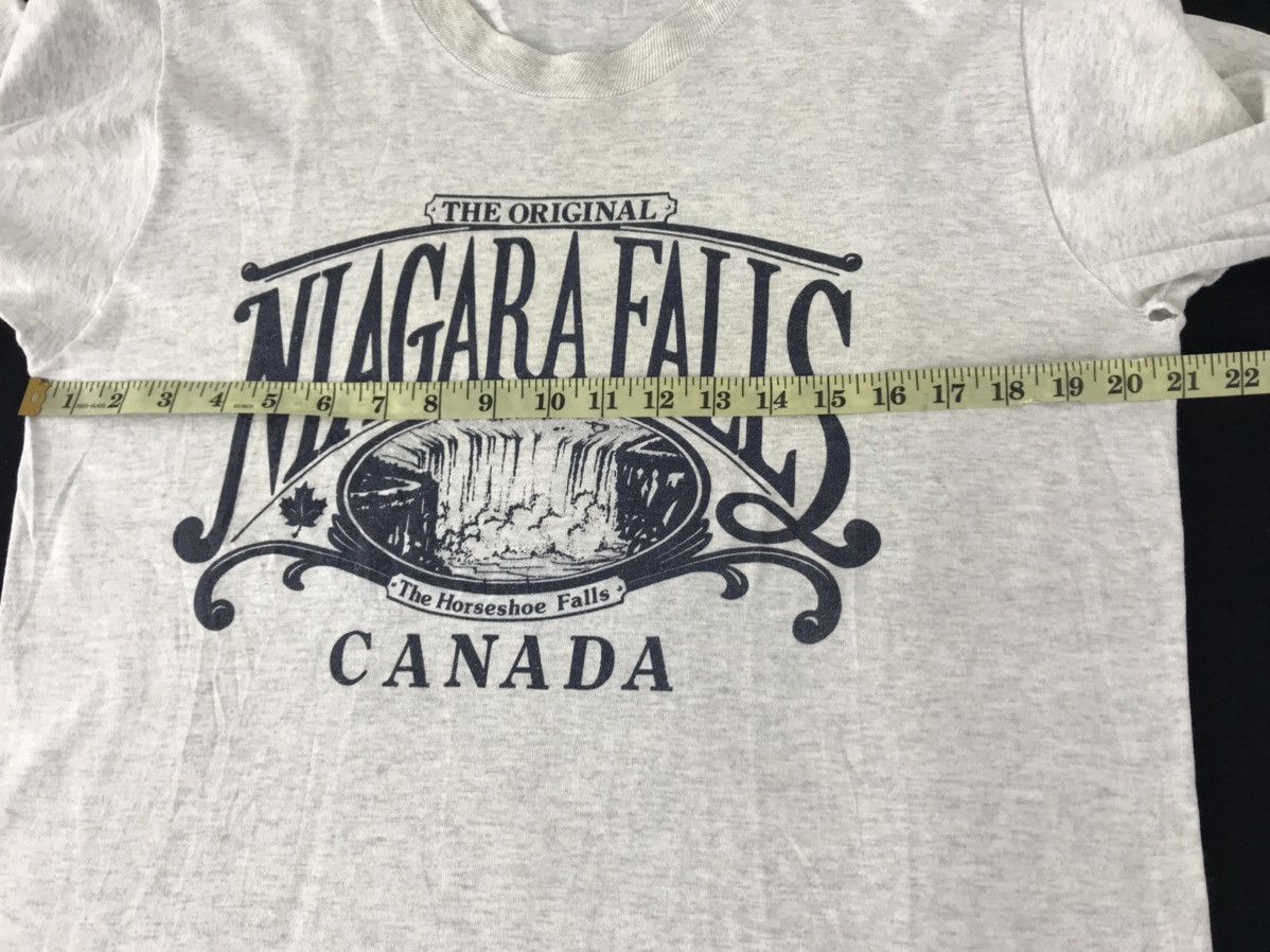 Fruit Of The Loom Niagara Falls Horseshoe Canada Big Logo Tee Size L Size US L / EU 52-54 / 3 - 7 Thumbnail