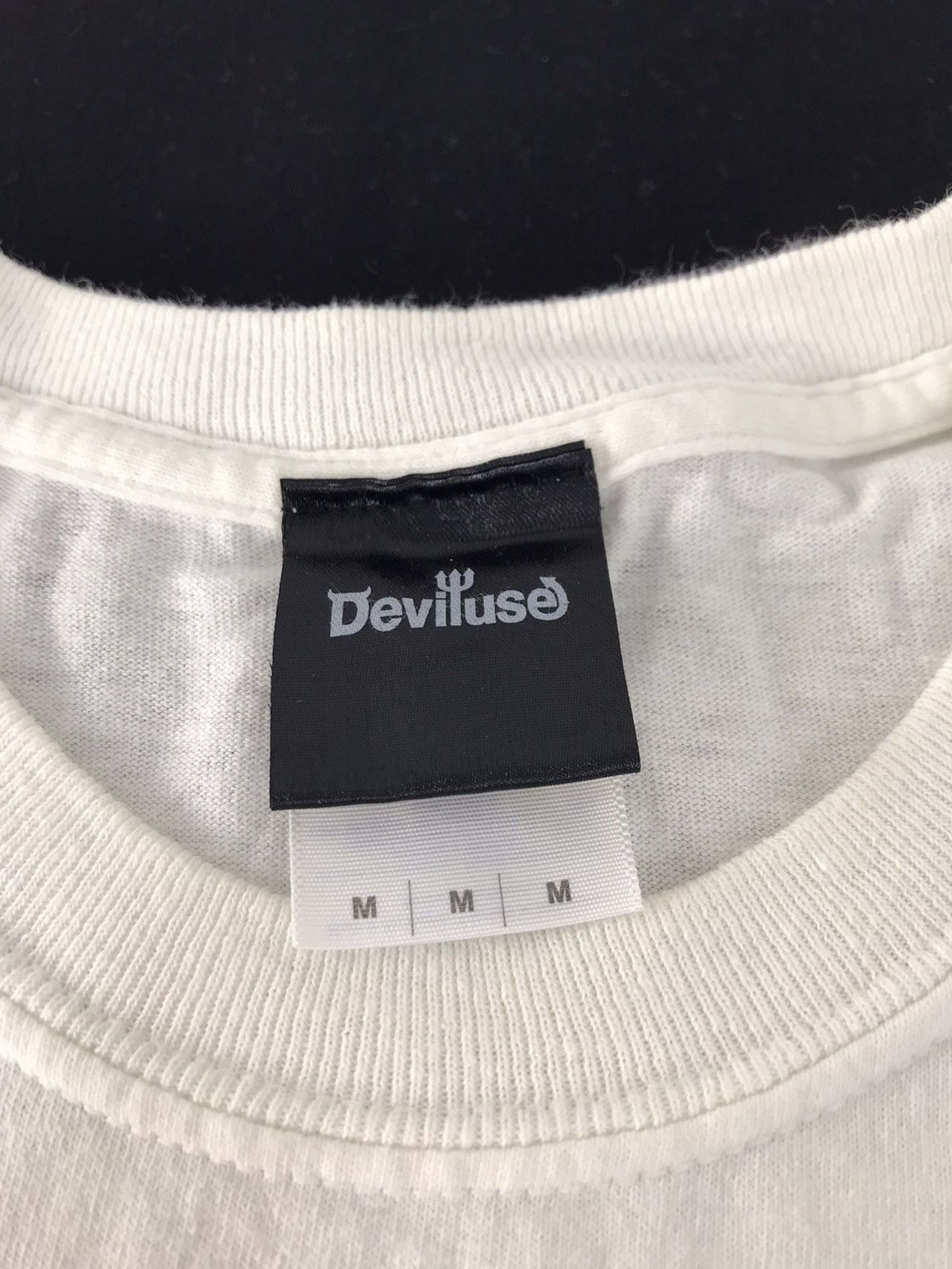 Japanese Brand Deviluse MCMXCIX Skateboard Brand Big Logo Tee Size M Size US M / EU 48-50 / 2 - 5 Thumbnail