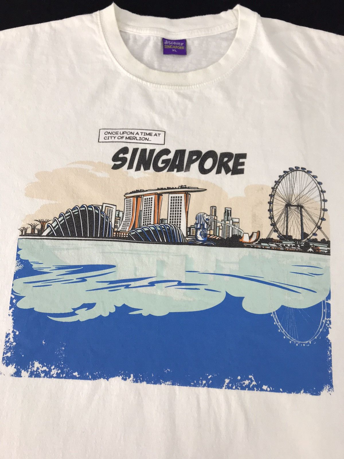 Vintage Discover Singapore City Merlin Souvenir Tee T-shirt Printed Size US XL / EU 56 / 4 - 2 Thumbnail