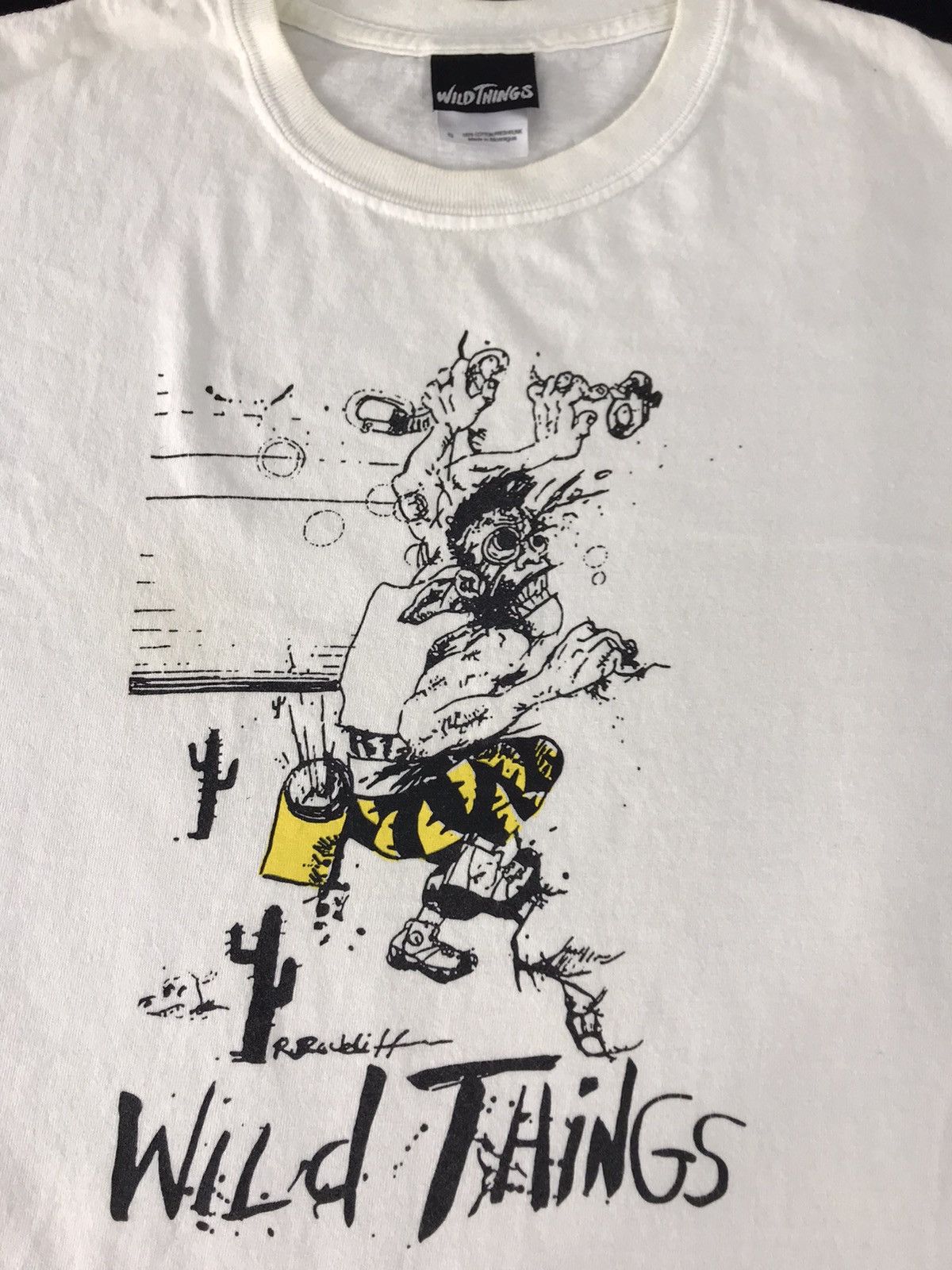 Vintage Wild Things Hiking Art Graphic Y2K Tee Size US S / EU 44-46 / 1 - 3 Thumbnail