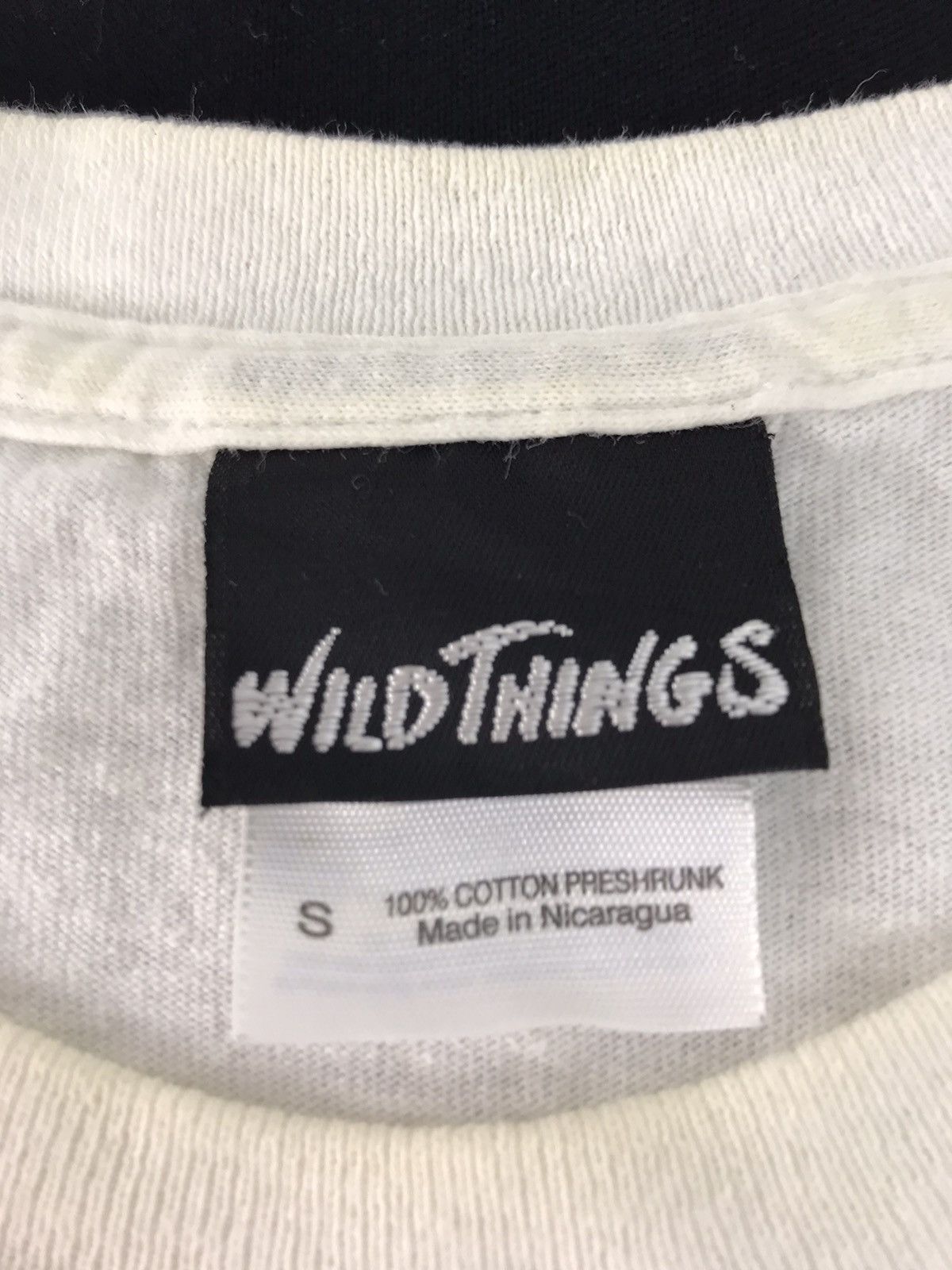 Vintage Wild Things Hiking Art Graphic Y2K Tee Size US S / EU 44-46 / 1 - 4 Thumbnail