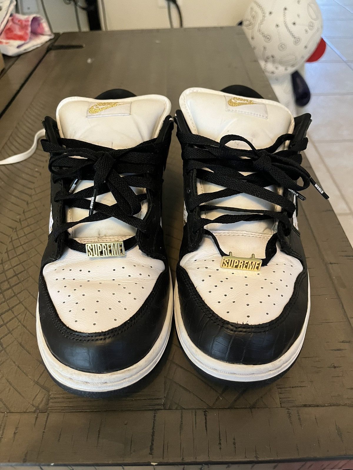 sb dunk supreme black