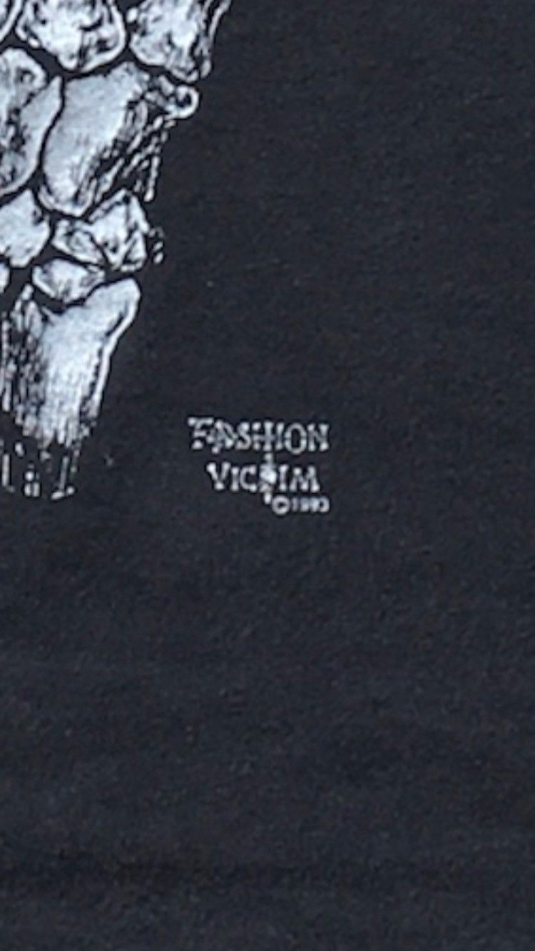 Vintage Rare‼️🔥Vintage 90s Fashion Victim Skull Middle Finger T-Shirt Size US XS / EU 42 / 0 - 4 Thumbnail