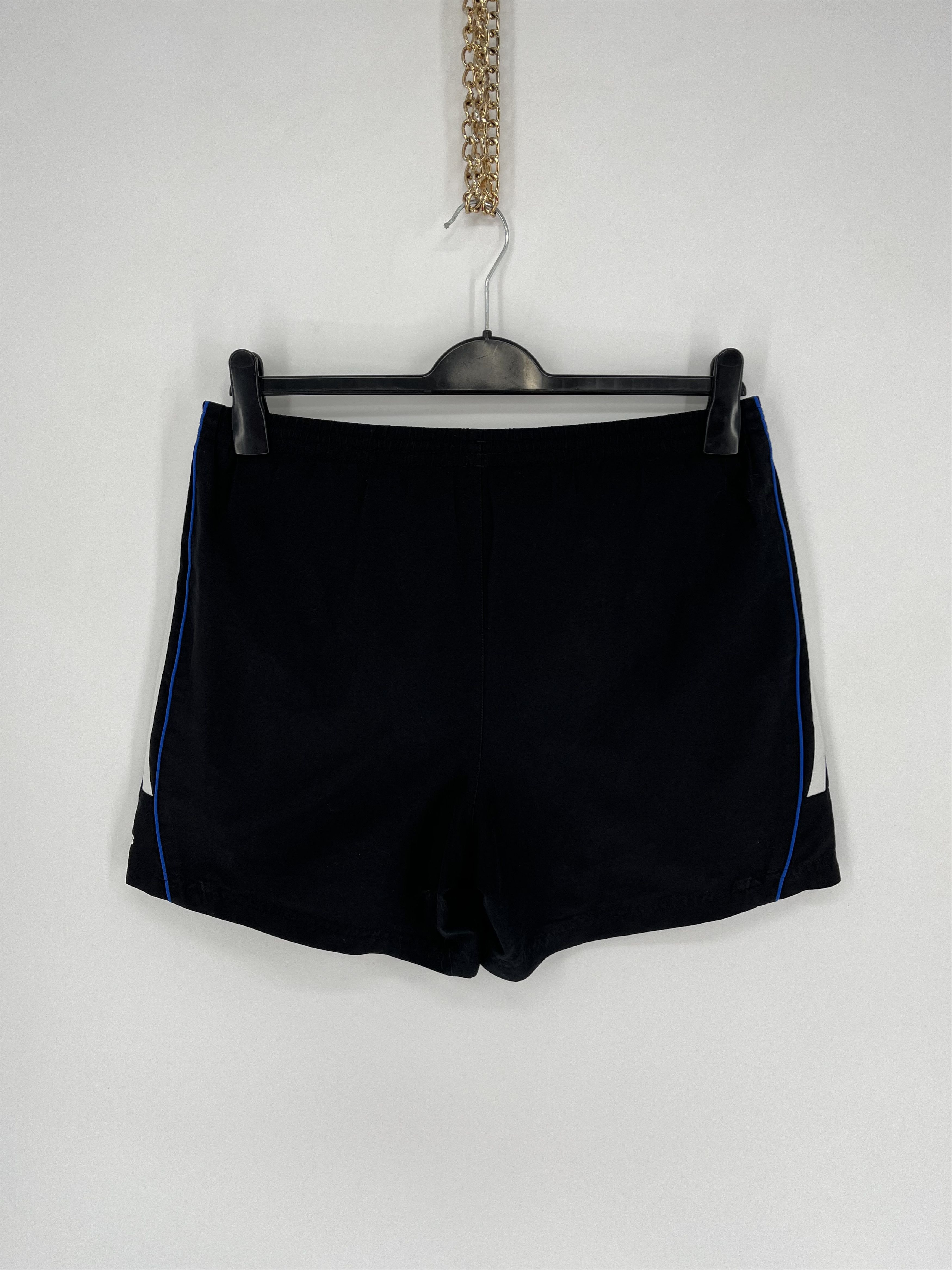 Adidas Vintage Adidas shorts streetwear y2k style casual Size US 36 / EU 52 - 8 Thumbnail