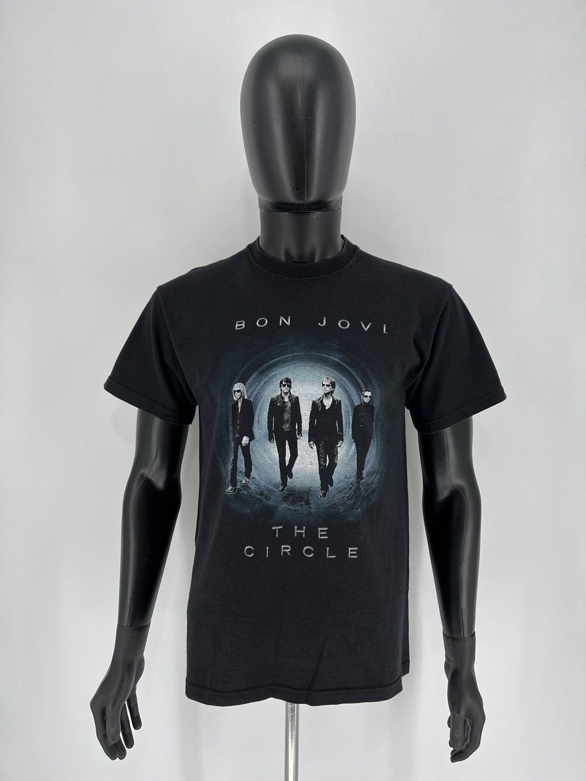 Band Tees 2010 Bon Jovi The Circle Tour Band Tee Size M Size US M / EU 48-50 / 2 - 2 Thumbnail