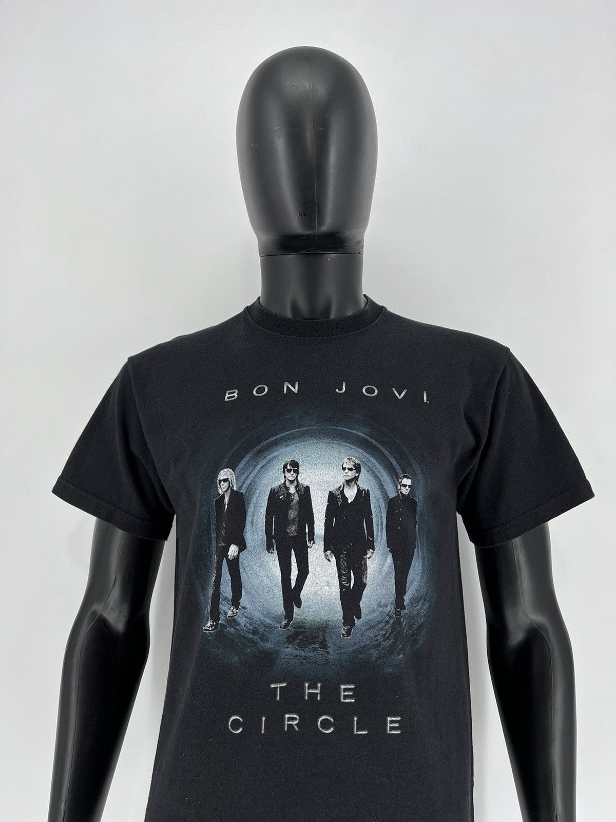 Band Tees 2010 Bon Jovi The Circle Tour Band Tee Size M Size US M / EU 48-50 / 2 - 6 Thumbnail