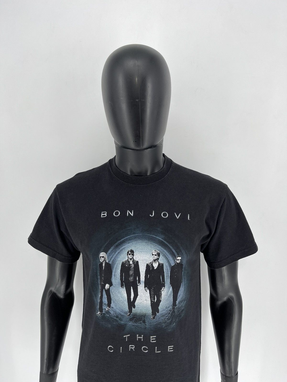 Band Tees 2010 Bon Jovi The Circle Tour Band Tee Size M Size US M / EU 48-50 / 2 - 5 Thumbnail