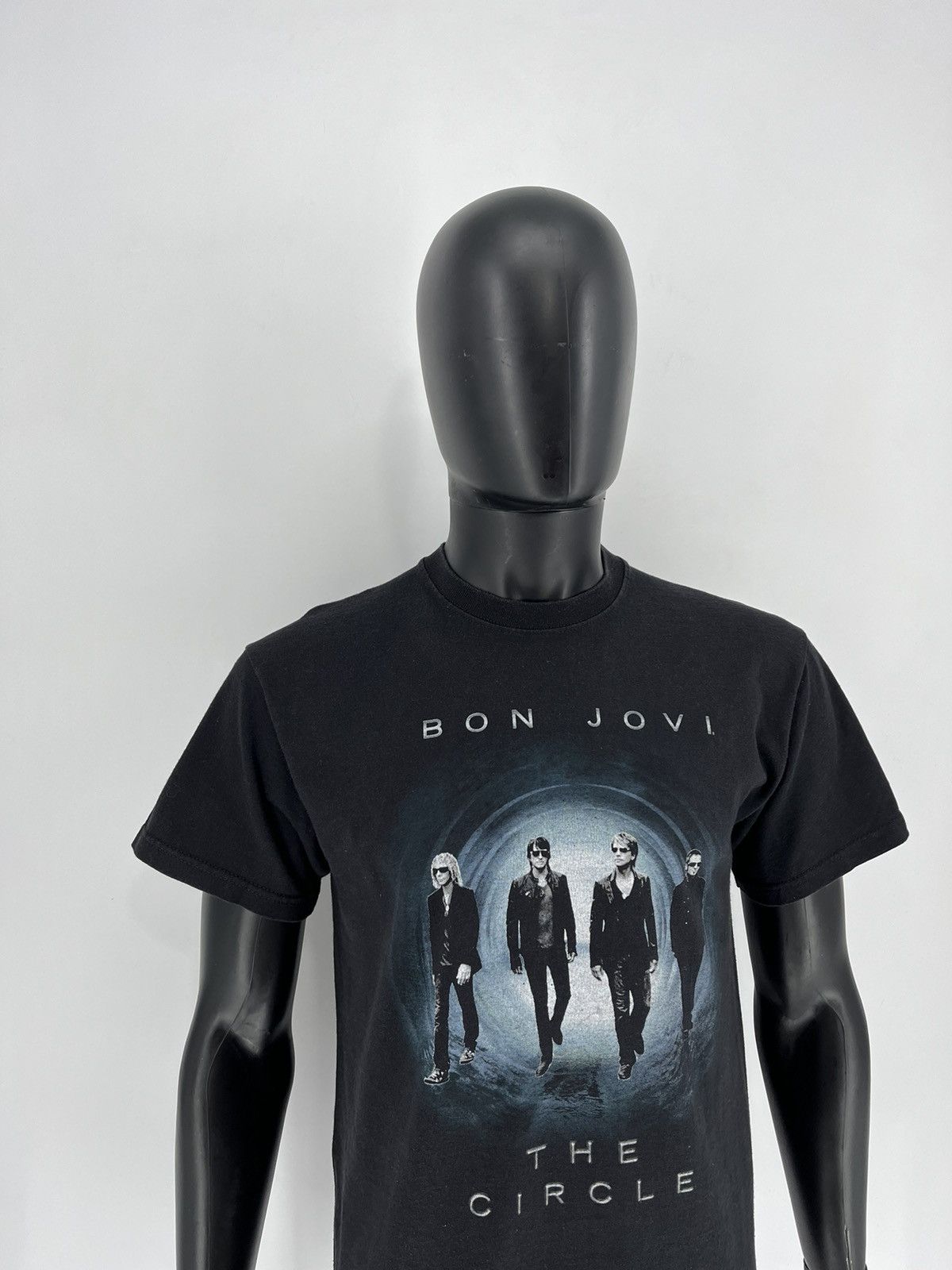 Band Tees 2010 Bon Jovi The Circle Tour Band Tee Size M Size US M / EU 48-50 / 2 - 3 Thumbnail