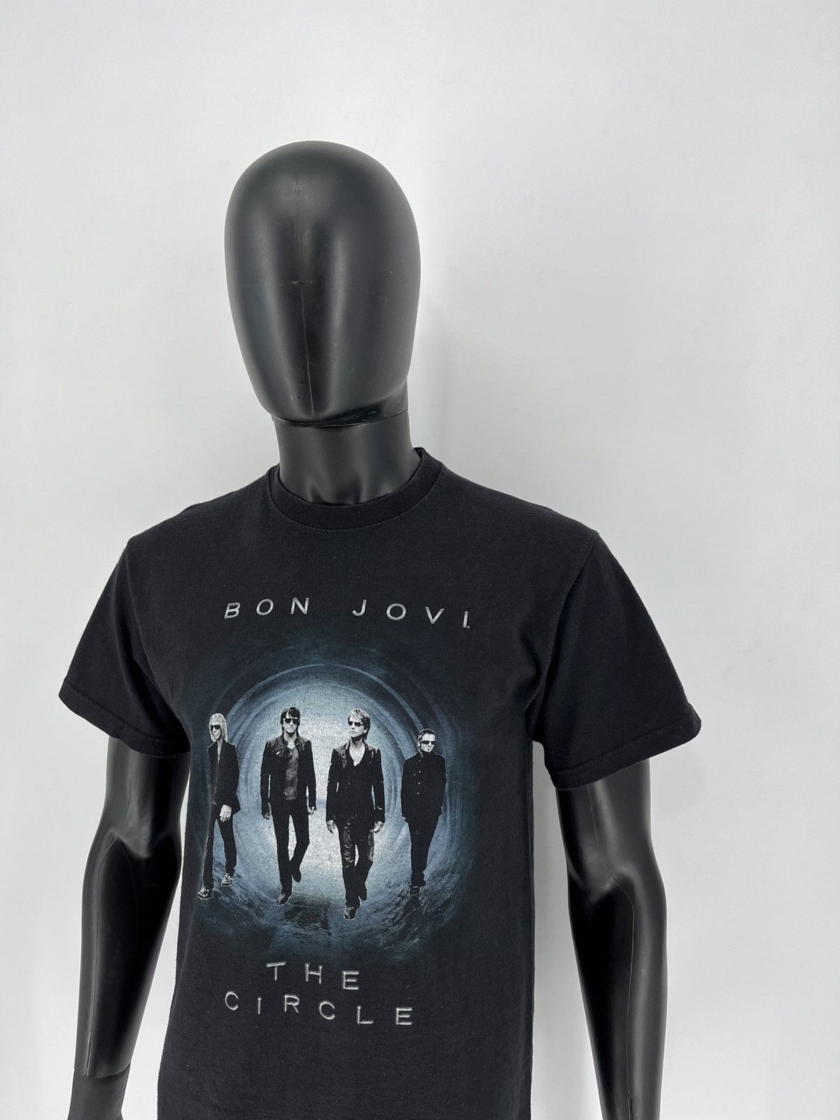 Band Tees 2010 Bon Jovi The Circle Tour Band Tee Size M Size US M / EU 48-50 / 2 - 4 Thumbnail