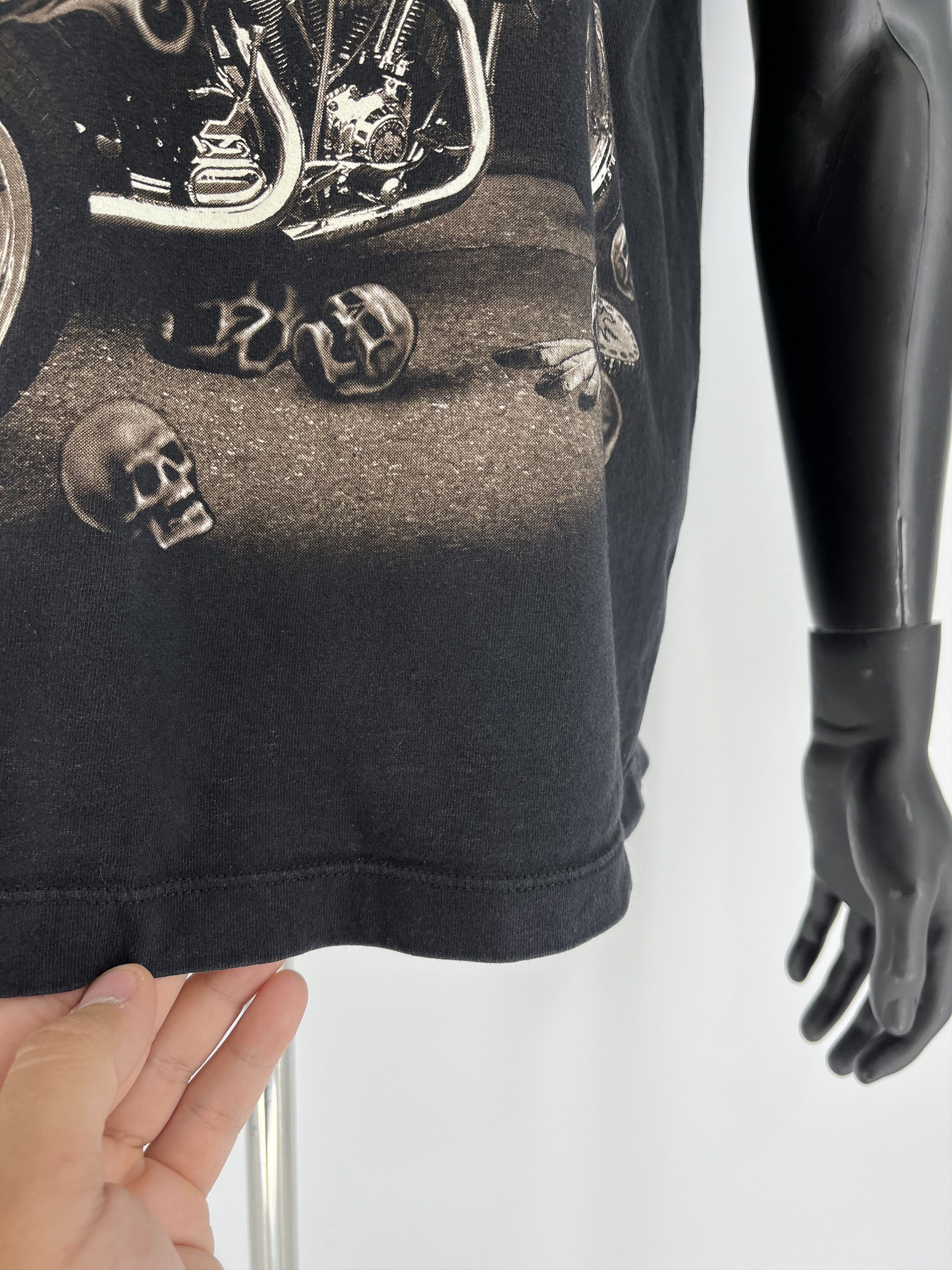 Band Tees × Vintage Vintage Y2K Devil Skull Tee Horror Face Neon Print Band Rock Size US L / EU 52-54 / 3 - 7 Thumbnail