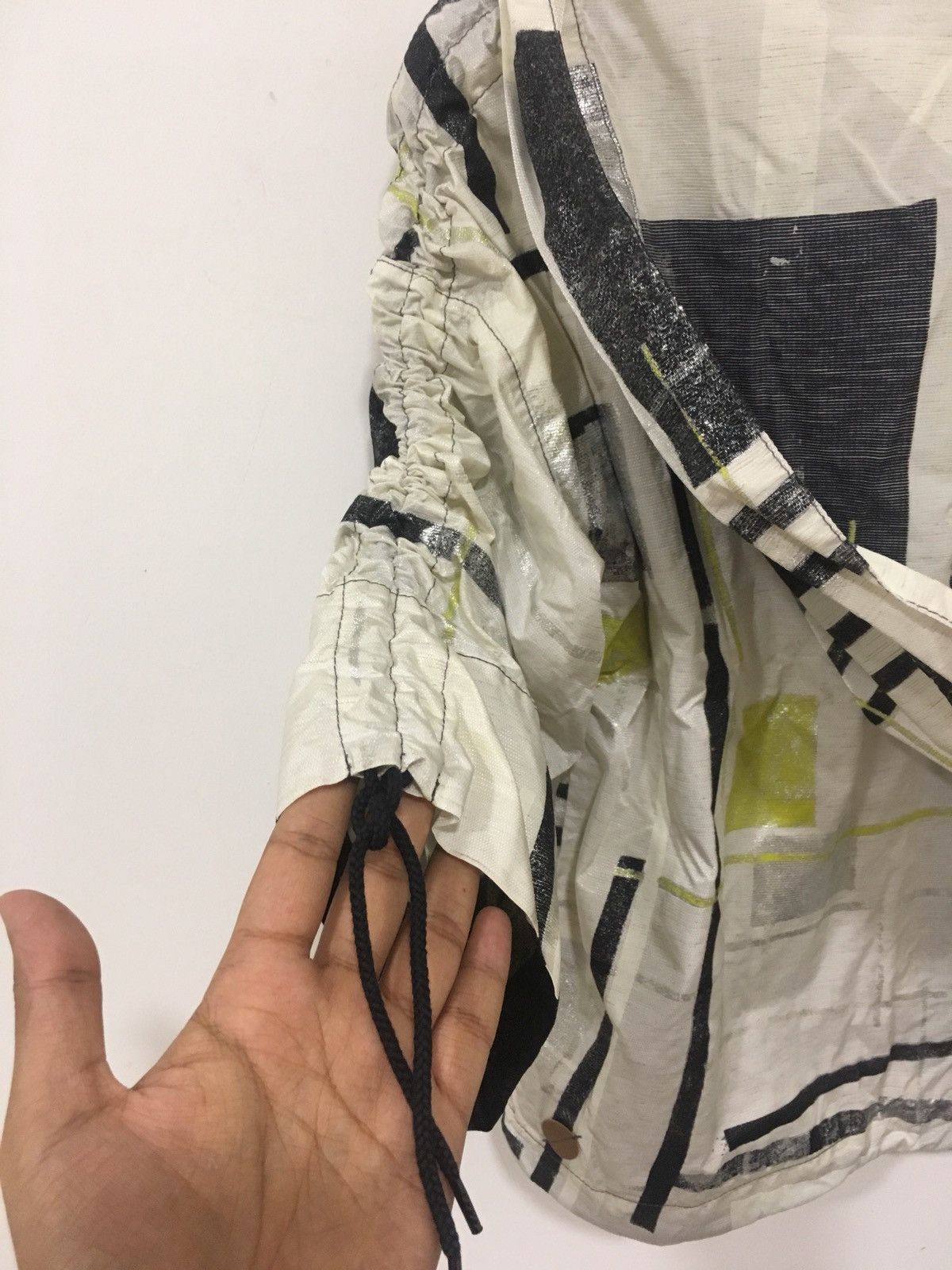 Hugo Boss printed outfit Size US XS / EU 42 / 0 - 5 Thumbnail