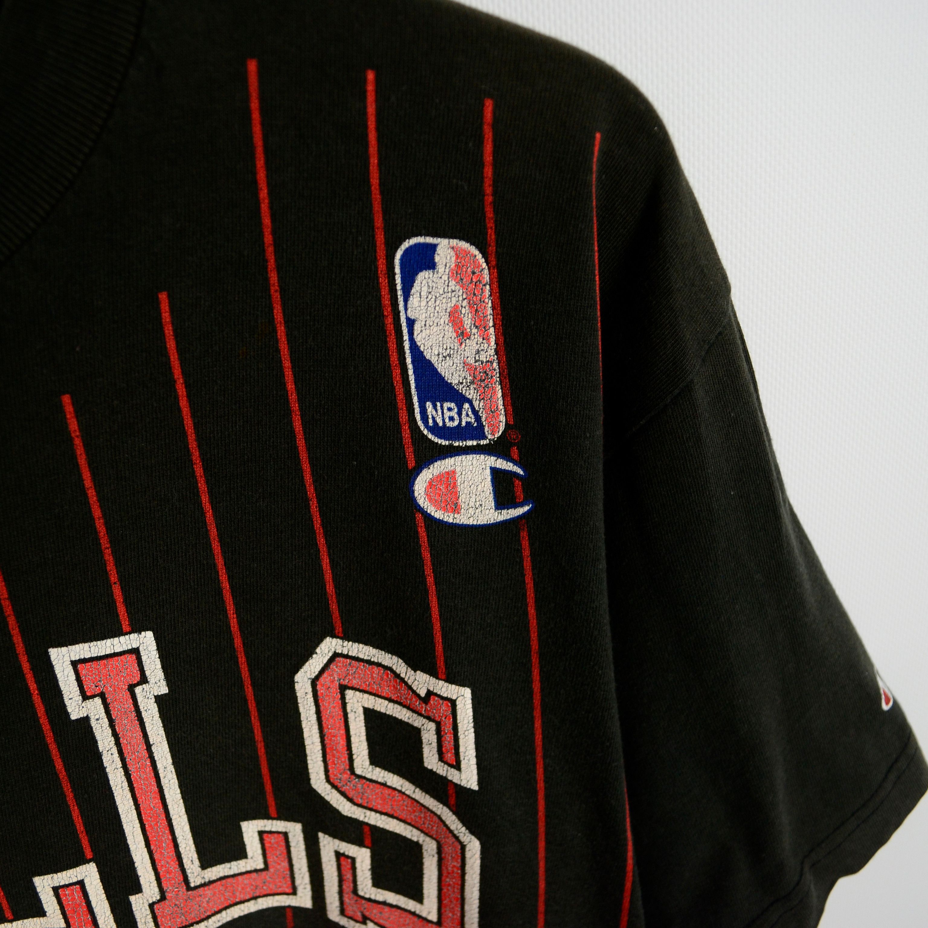 Champion × NBA Vintage Chicago bulls Jordan 23 Champion t shirt Size US S / EU 44-46 / 1 - 4 Thumbnail