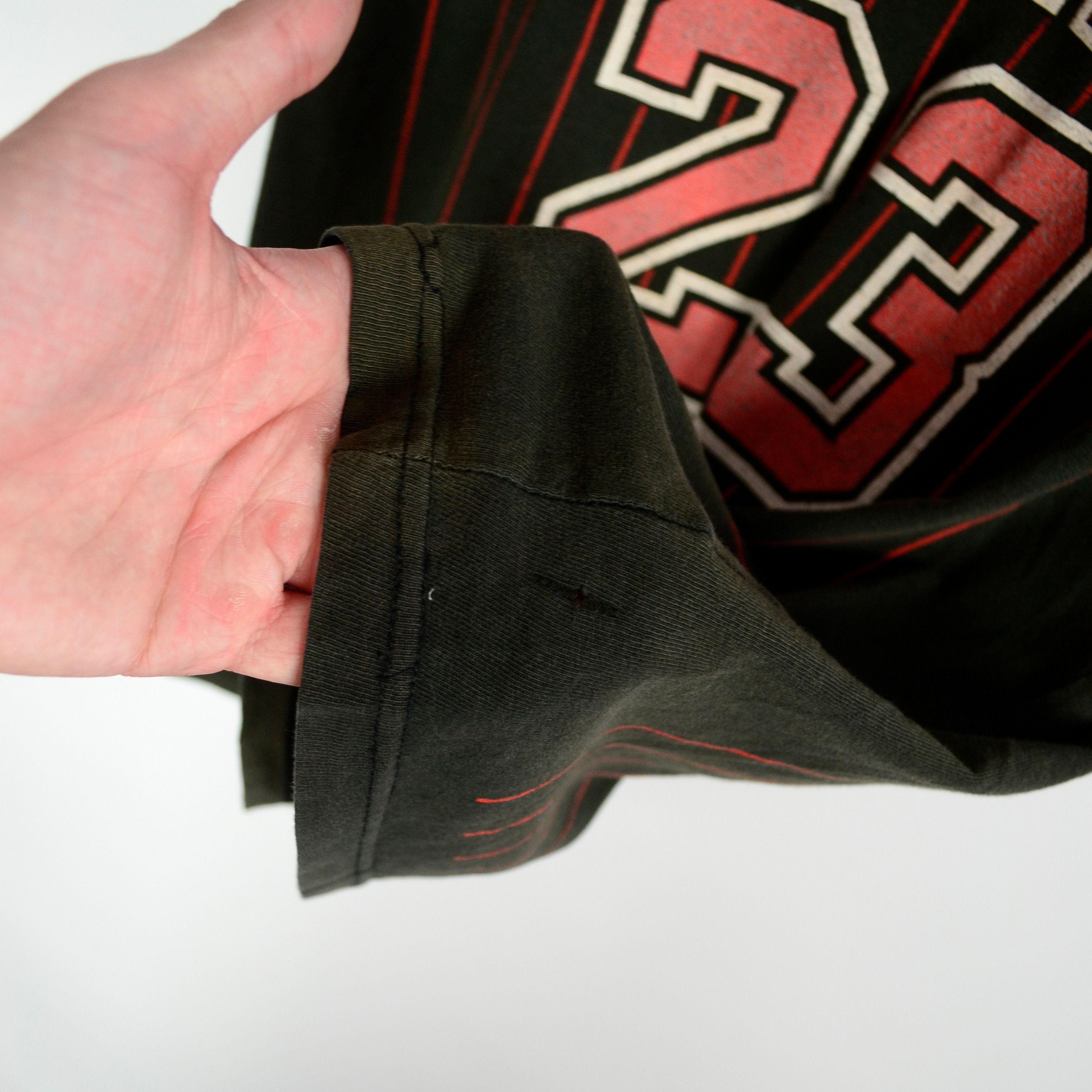 Champion × NBA Vintage Chicago bulls Jordan 23 Champion t shirt Size US S / EU 44-46 / 1 - 8 Thumbnail