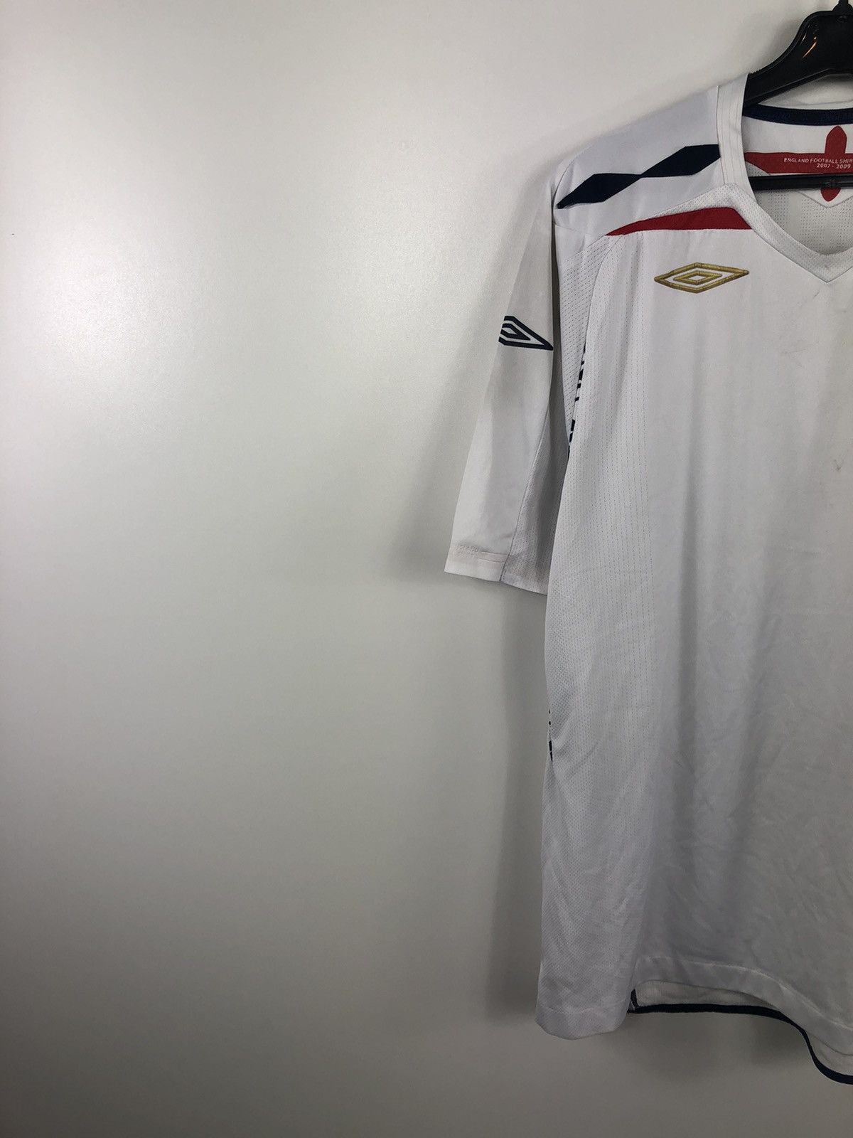 Umbro Umbro England 2007-09 Jersey White Size M Size US M / EU 48-50 / 2 - 3 Thumbnail