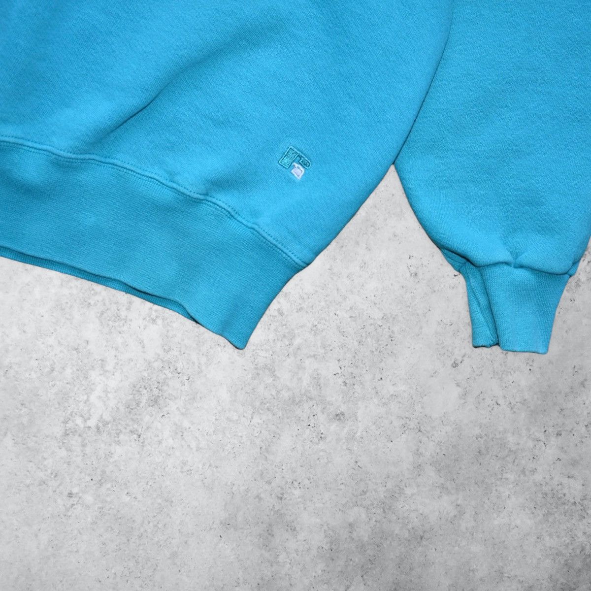 Russell Athletic × Vintage Vintage 90s Russell Athletic Sweatshirt (M) Size US M / EU 48-50 / 2 - 3 Thumbnail