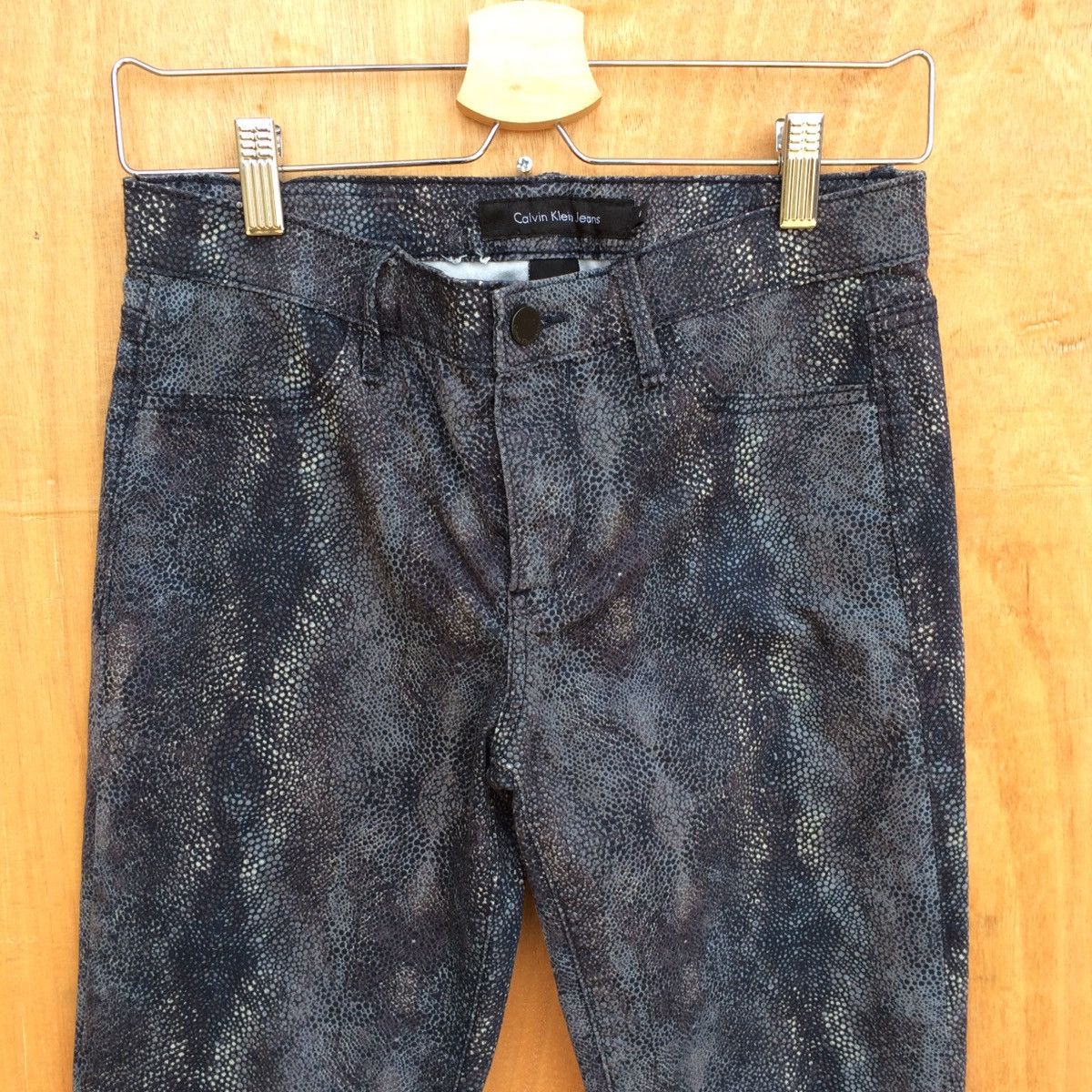 Calvin Klein CALVIN KLEIN Snakeskin stretchable jean Slim Fit W29x30 Size US 29 - 1 Thumbnail