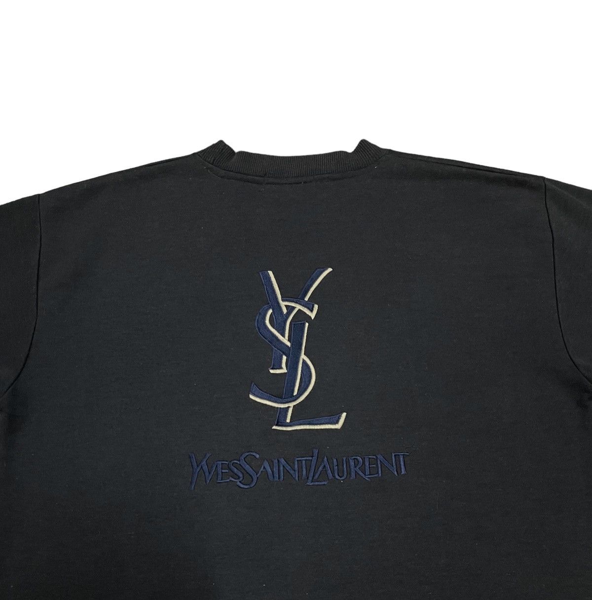 Yves Saint Laurent 🔥Rare🔥 Vintage Yves Saint Laurent Big Embroidery Logo Tee Size US L / EU 52-54 / 3 - 3 Thumbnail