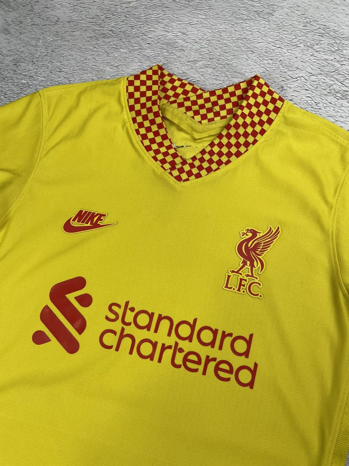 Nike Liverpool 2021/22 Nike Soccer Jersey y2k blokecore Size US S / EU 44-46 / 1 - 6 Thumbnail