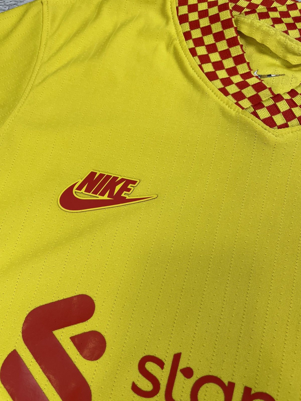 Nike Liverpool 2021/22 Nike Soccer Jersey y2k blokecore Size US S / EU 44-46 / 1 - 8 Thumbnail