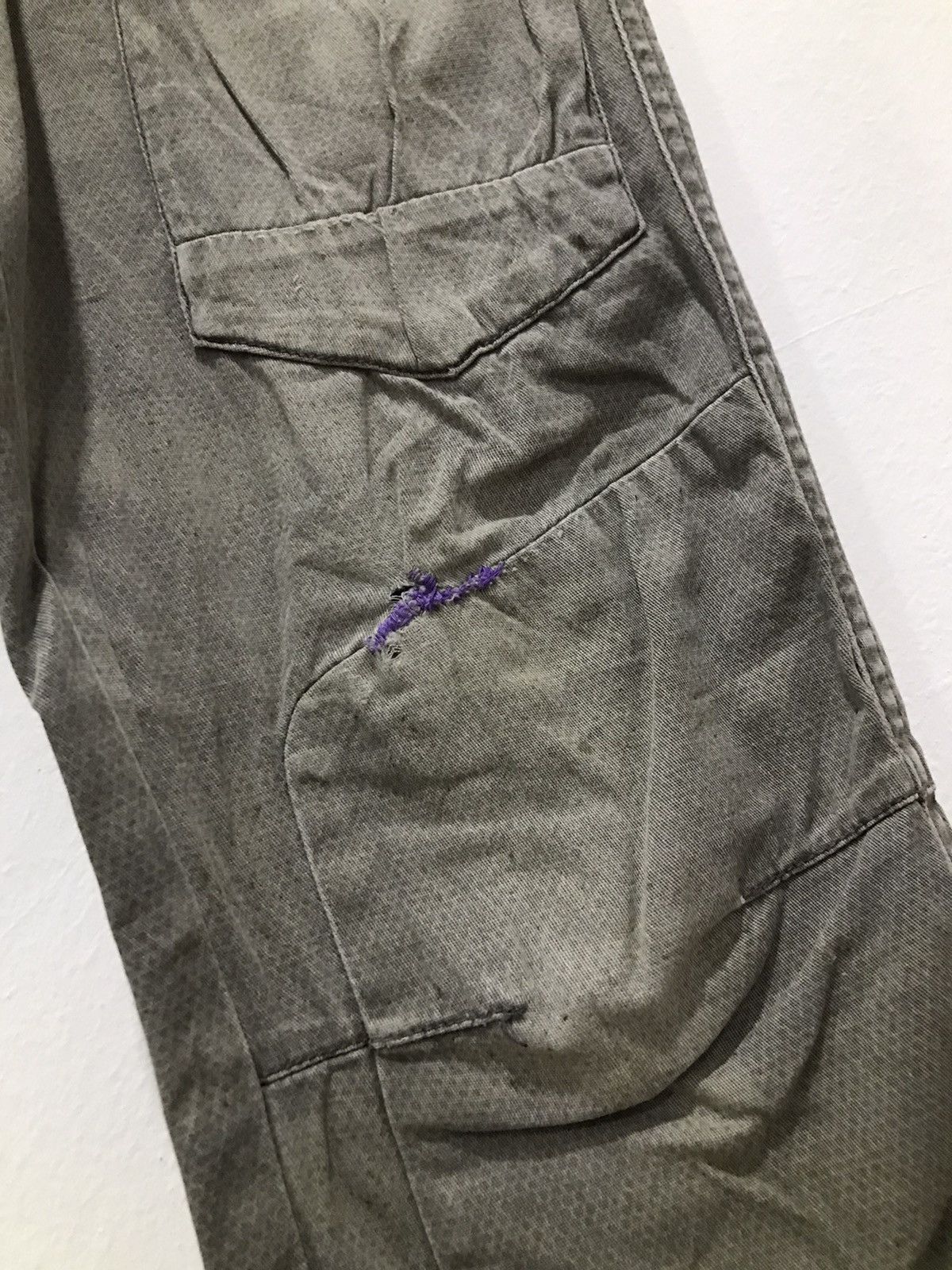 Japanese Brand Vtg IZ7250 Distressed Cargo Multipocket Tactical Size US 28 / EU 44 - 7 Thumbnail