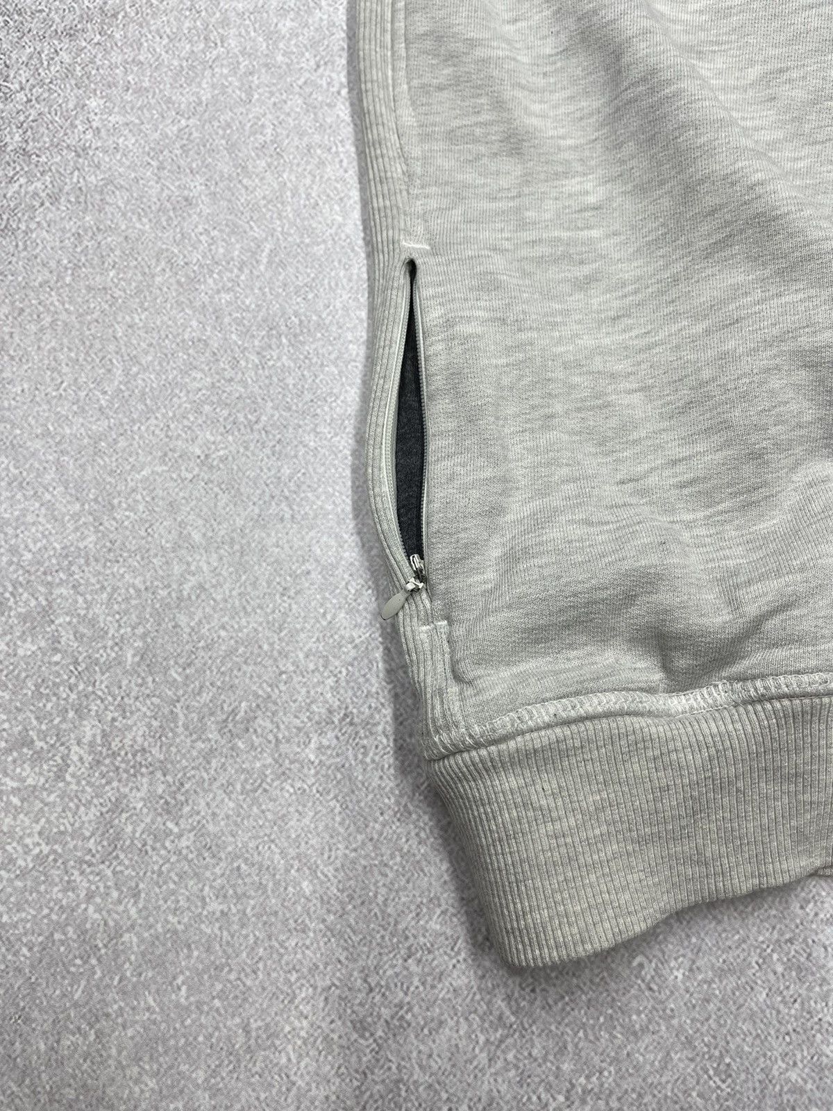 Diesel × Vintage Mens Diesel Industry Vintage Sweatshirt Big Logo Size US L / EU 52-54 / 3 - 4 Thumbnail