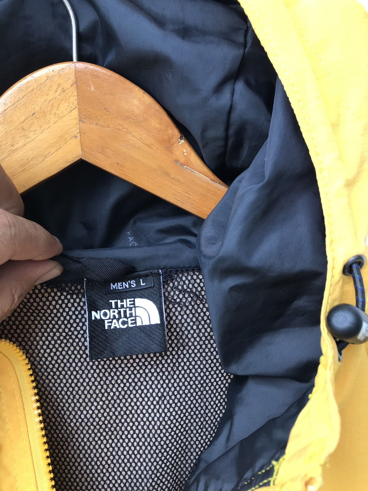 The North Face The North Face Yellow Jacket TNF Streetwear Hip Hop Fashion Size US L / EU 52-54 / 3 - 2 Thumbnail