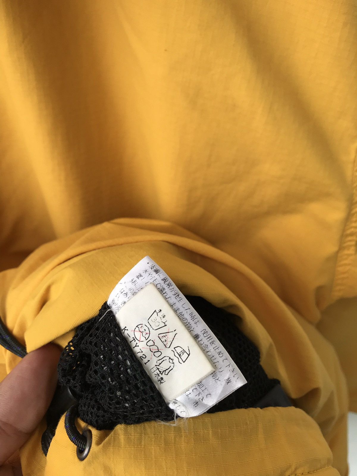 The North Face The North Face Yellow Jacket TNF Streetwear Hip Hop Fashion Size US L / EU 52-54 / 3 - 12 Thumbnail