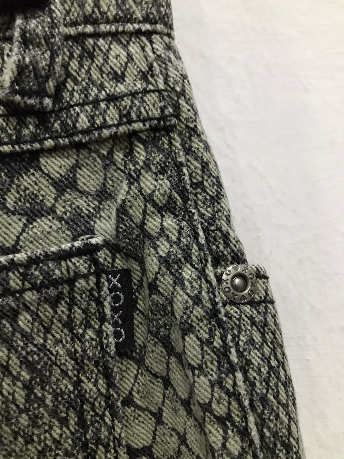 XOXO Xoxo snakes skin denim bootcut jeans Size US 28 / EU 44 - 17 Thumbnail