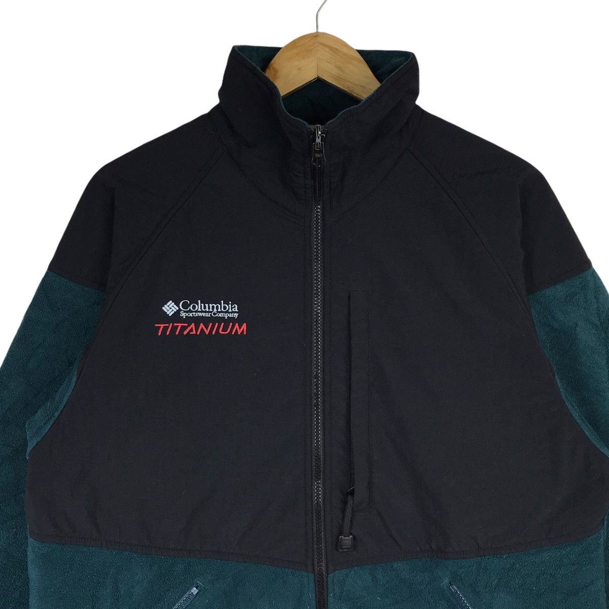 Columbia Vintage Columbia Sportswear Titanium Zip Up Fleece Jacket Size US M / EU 48-50 / 2 - 2 Thumbnail