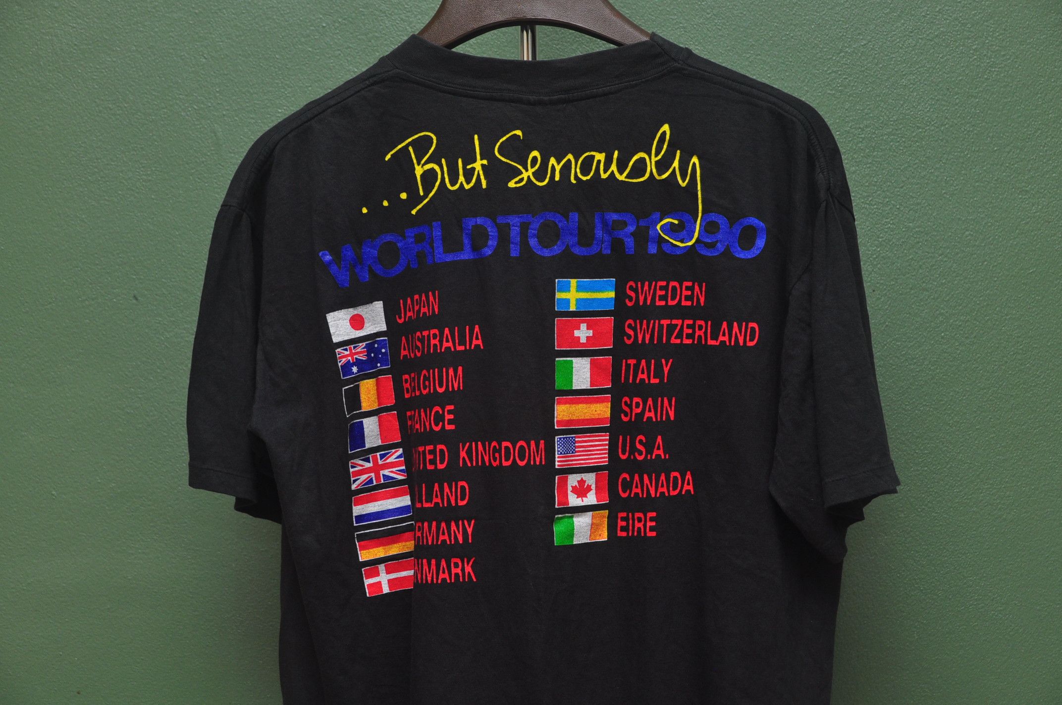 Band Tees × Vintage Vintage 90s Phil Collins But Seriously Tour 90s Shirt Size US L / EU 52-54 / 3 - 4 Thumbnail