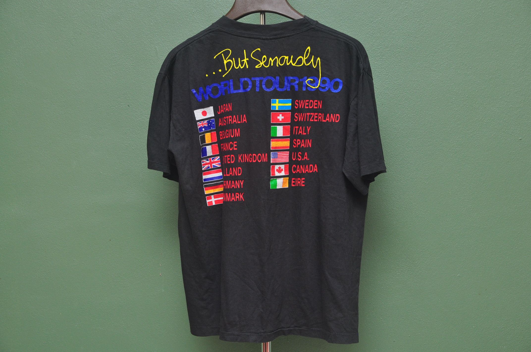 Band Tees × Vintage Vintage 90s Phil Collins But Seriously Tour 90s Shirt Size US L / EU 52-54 / 3 - 3 Thumbnail