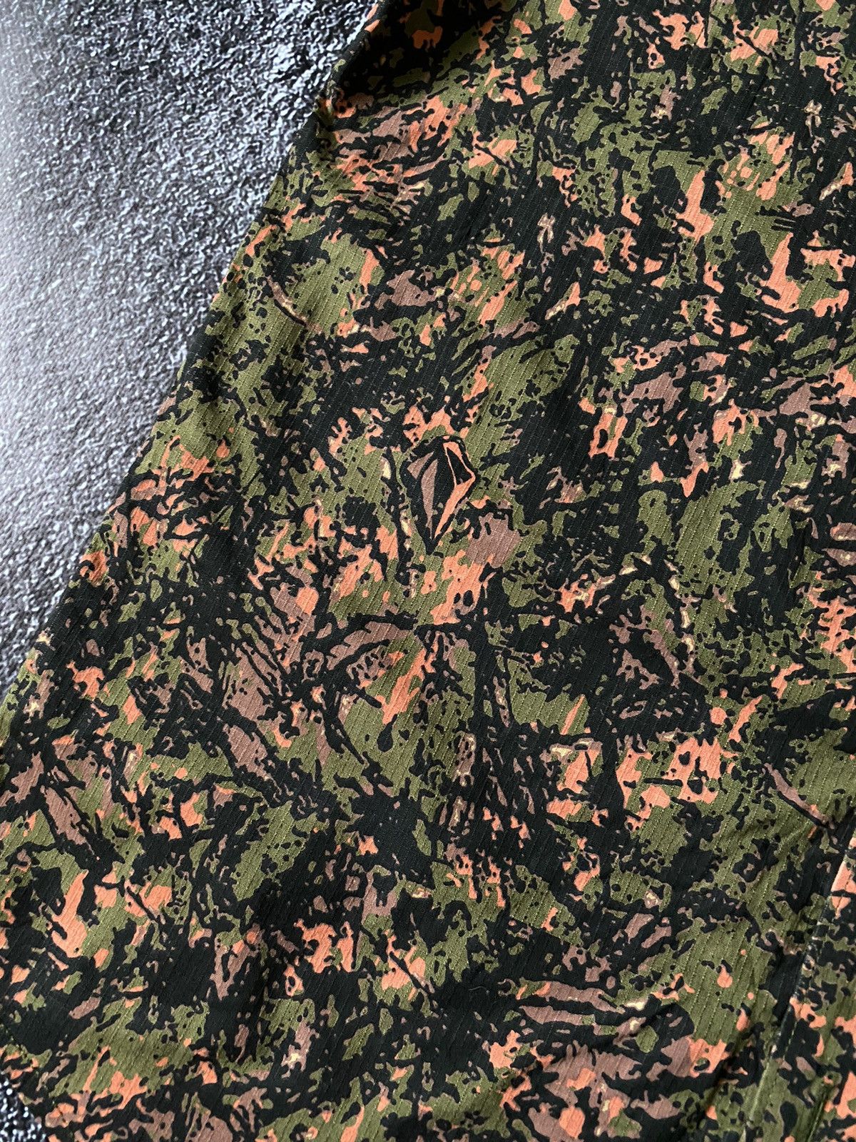 Volcom Volcom Camo Button Up Shirt Short Sleeve Classic Fit Size M Size US M / EU 48-50 / 2 - 3 Thumbnail