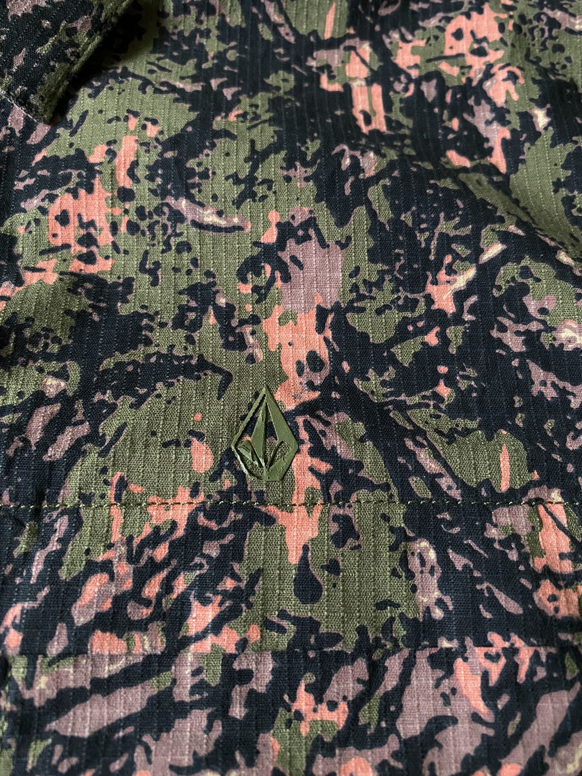 Volcom Volcom Camo Button Up Shirt Short Sleeve Classic Fit Size M Size US M / EU 48-50 / 2 - 4 Thumbnail