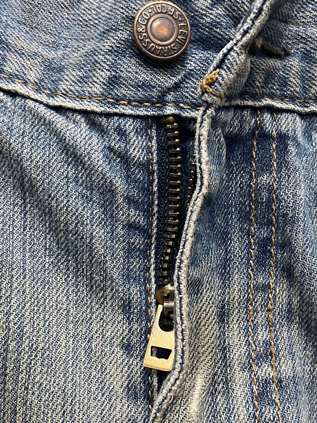 Levi's × Vintage Vintage Levi’s 559 Distressed Faded Blue Denim Pants Size US 34 / EU 50 - 20 Thumbnail